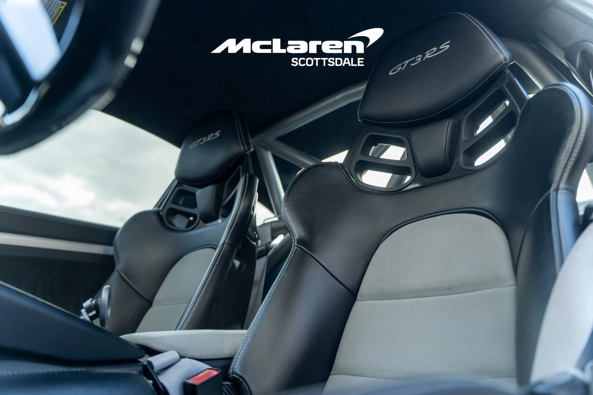 mph023_2698363998_Used_2016_PORSCHE_911_GT_3_RS_1765065035_2efabe734d