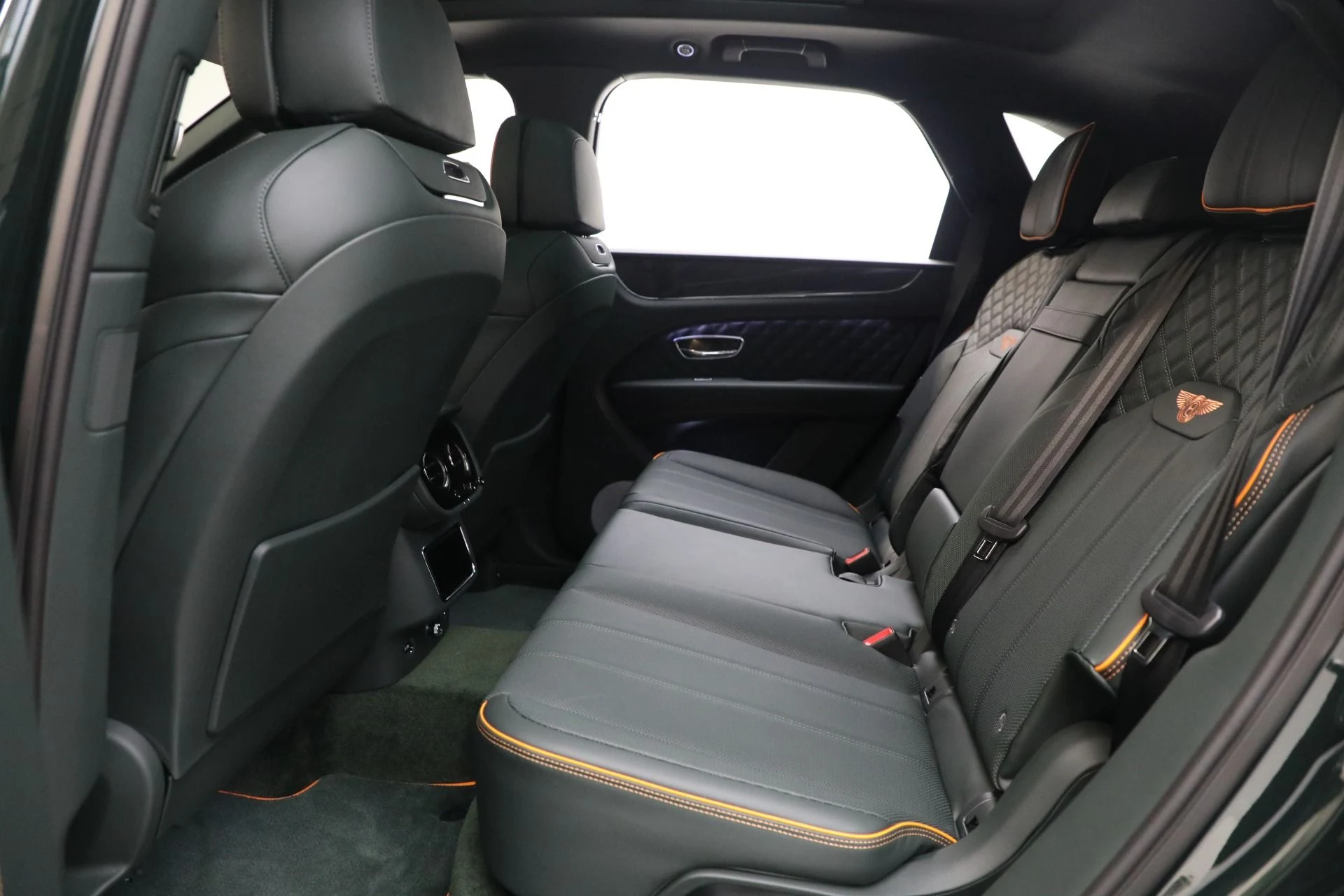 mph023_2702572293_New_2025_Bentley_Bentayga_S_Black_Edition_9ea6d15e19