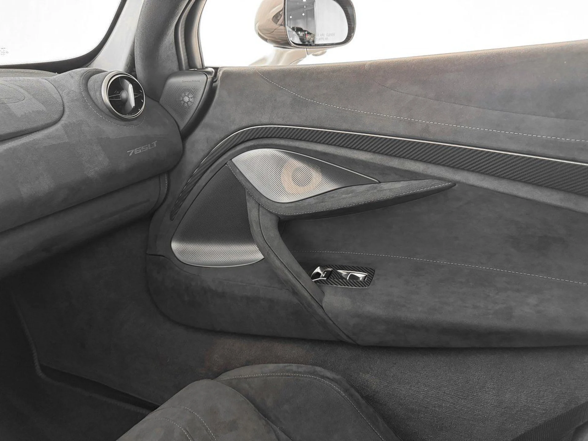 mph023_2706030450_020cdc0d41d8351ec99415139d9b3d50x_8bde6d1552