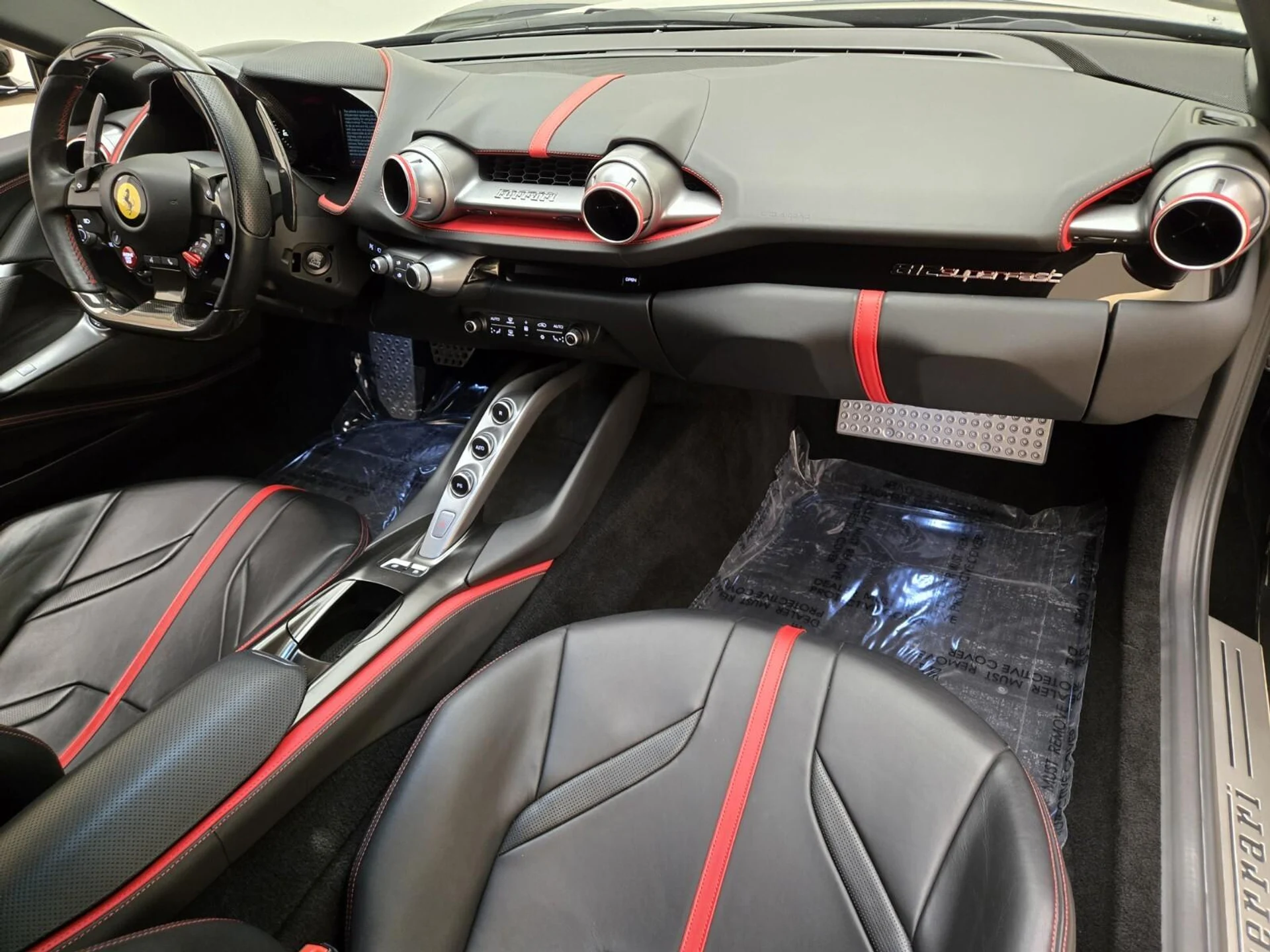 mph023_2708126332_Used_2020_Ferrari_812_Superfast_1765003237_04e123e606