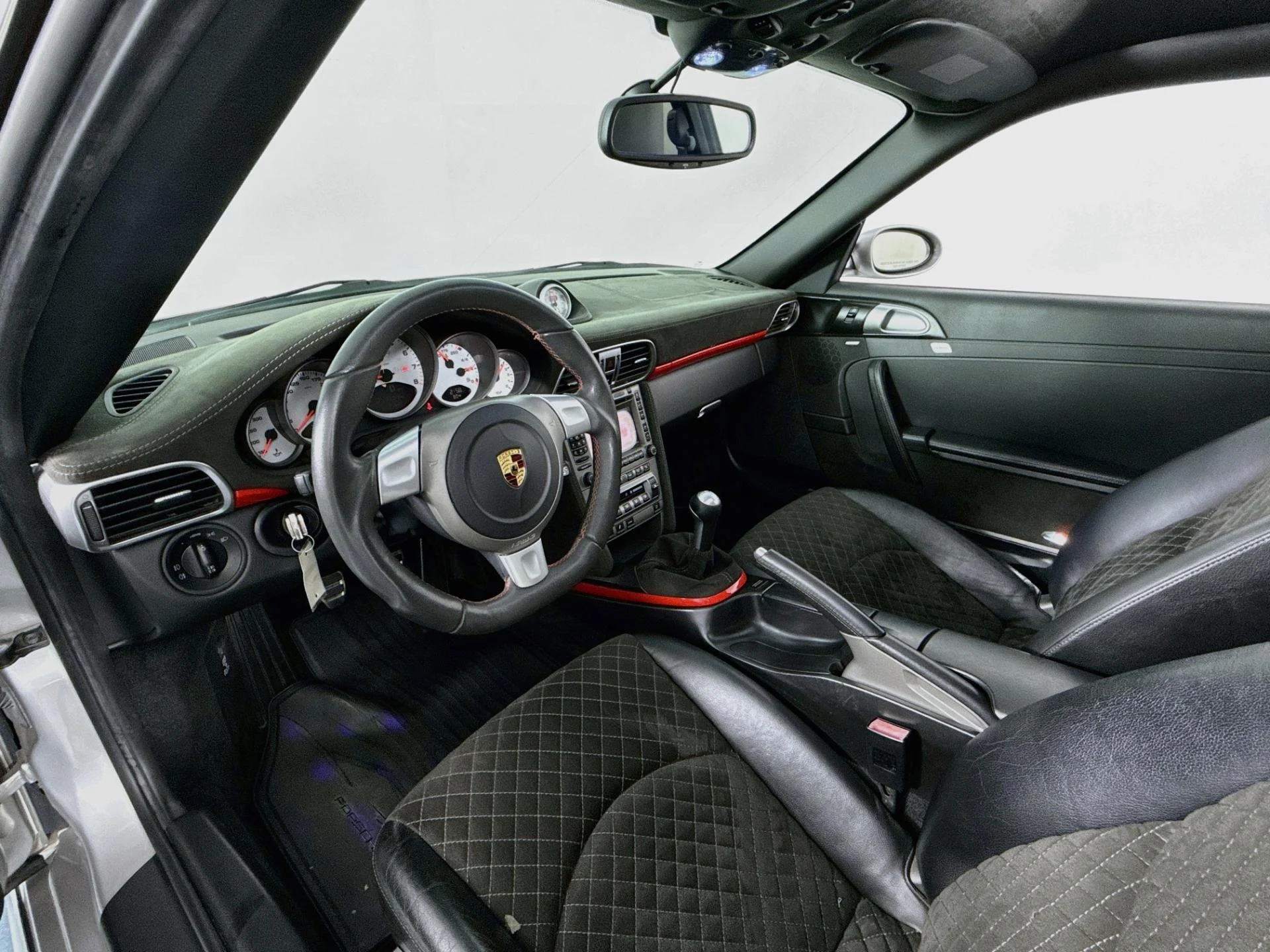mph023_2714151882_Used_2006_Porsche_911_Carrera_S_1789504164_20a33b74fa