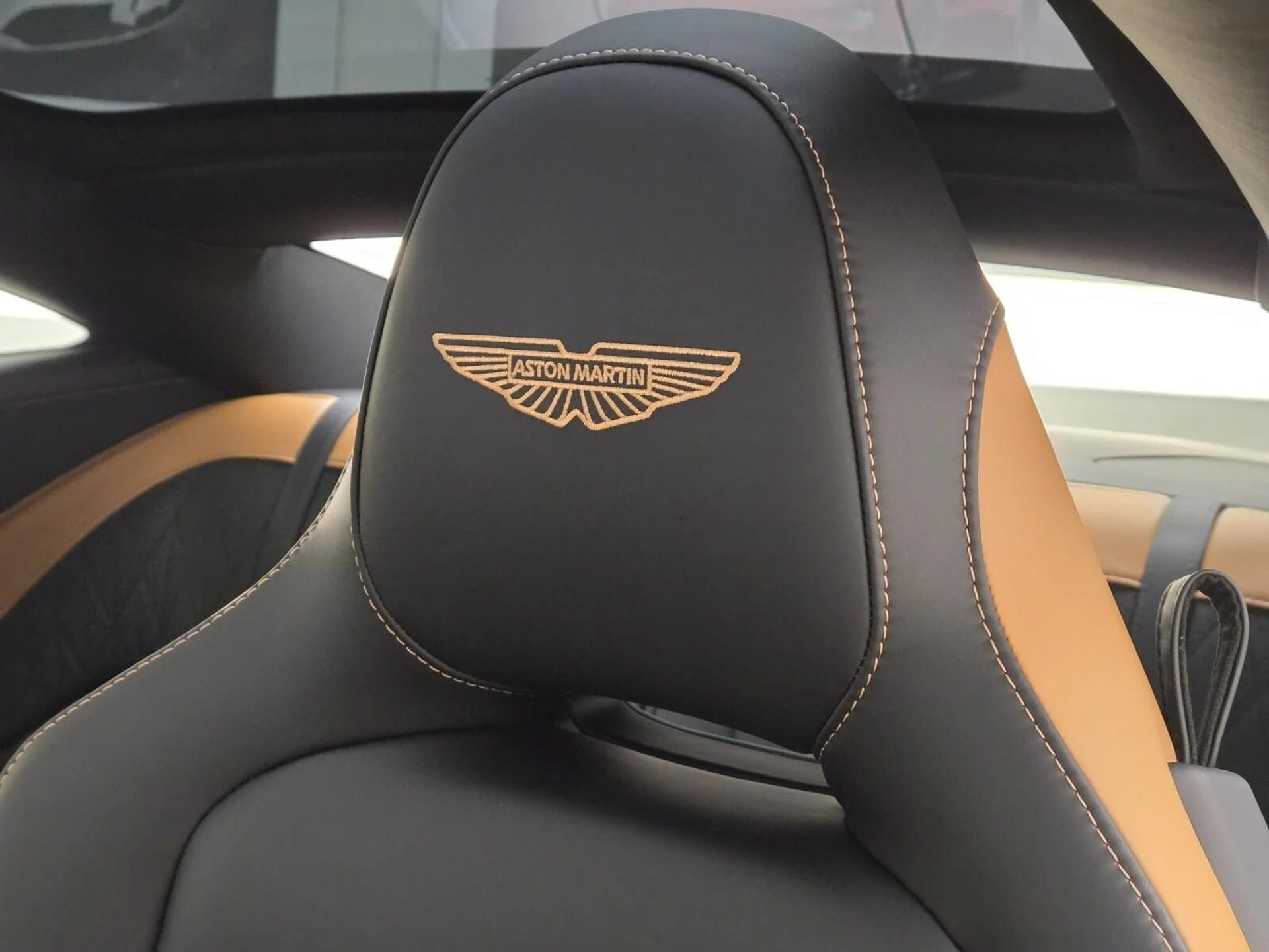 mph023_2718709656_New_2026_Aston_Martin_DB_12_1769062391_7f73da8a2d