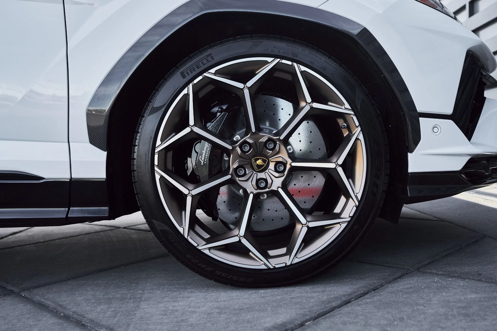 mph023_2722470991_Used_2024_Lamborghini_Urus_Performante_1764730692_a83493ac89