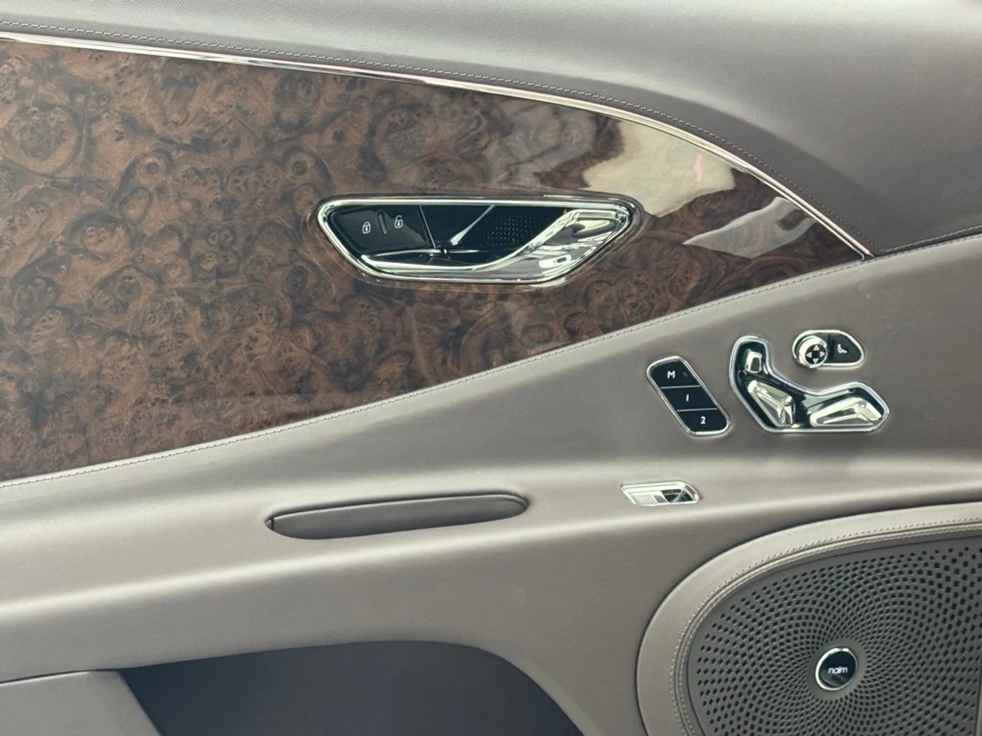 mph023_2734811903_wesxv865cjybl4o4b5s9jbrw6f85_14ed6ae778