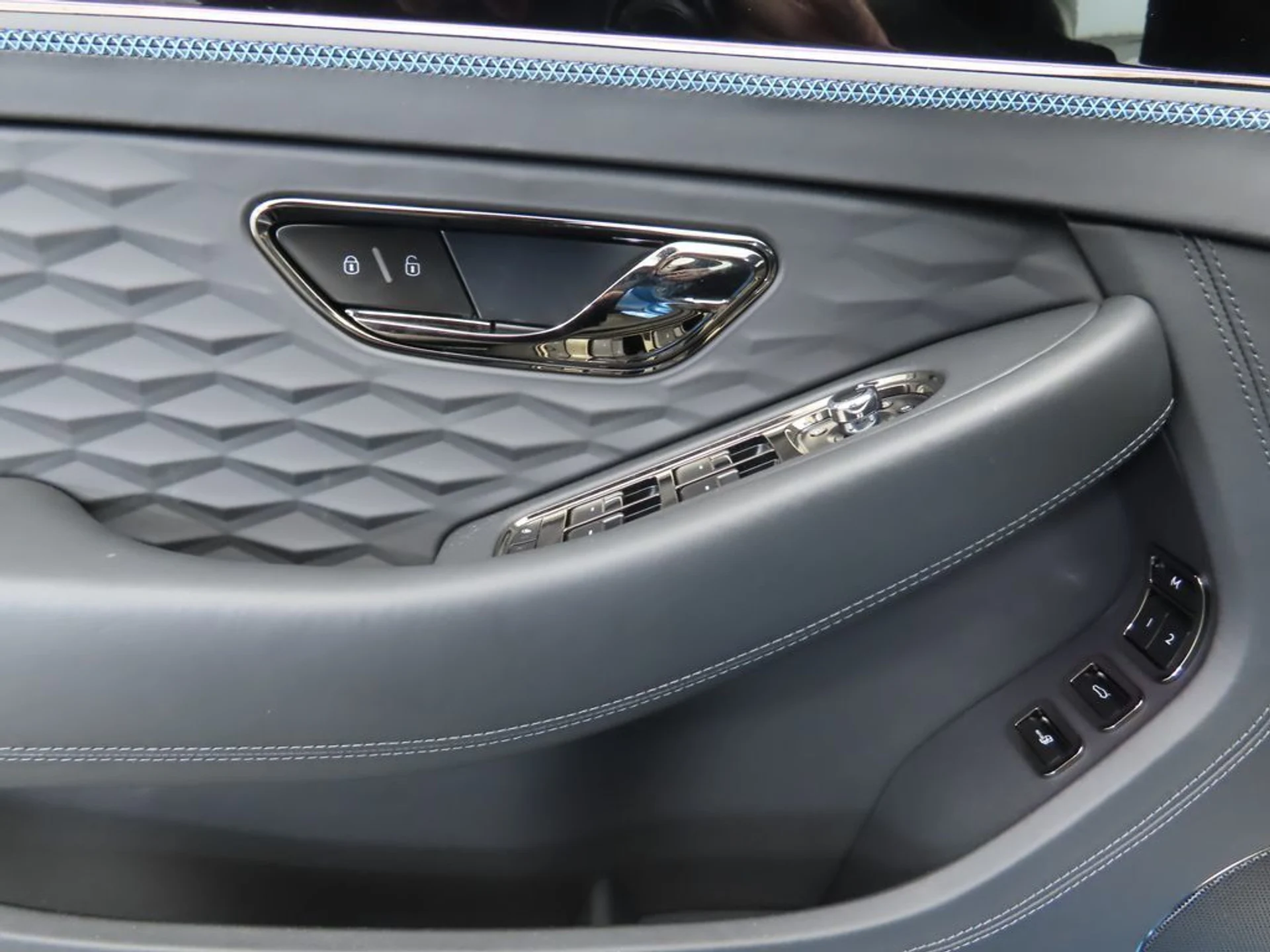 mph023_2737867805_new_2026_bentley_continental_gt_8119_22950937_24_1024_497f384d28