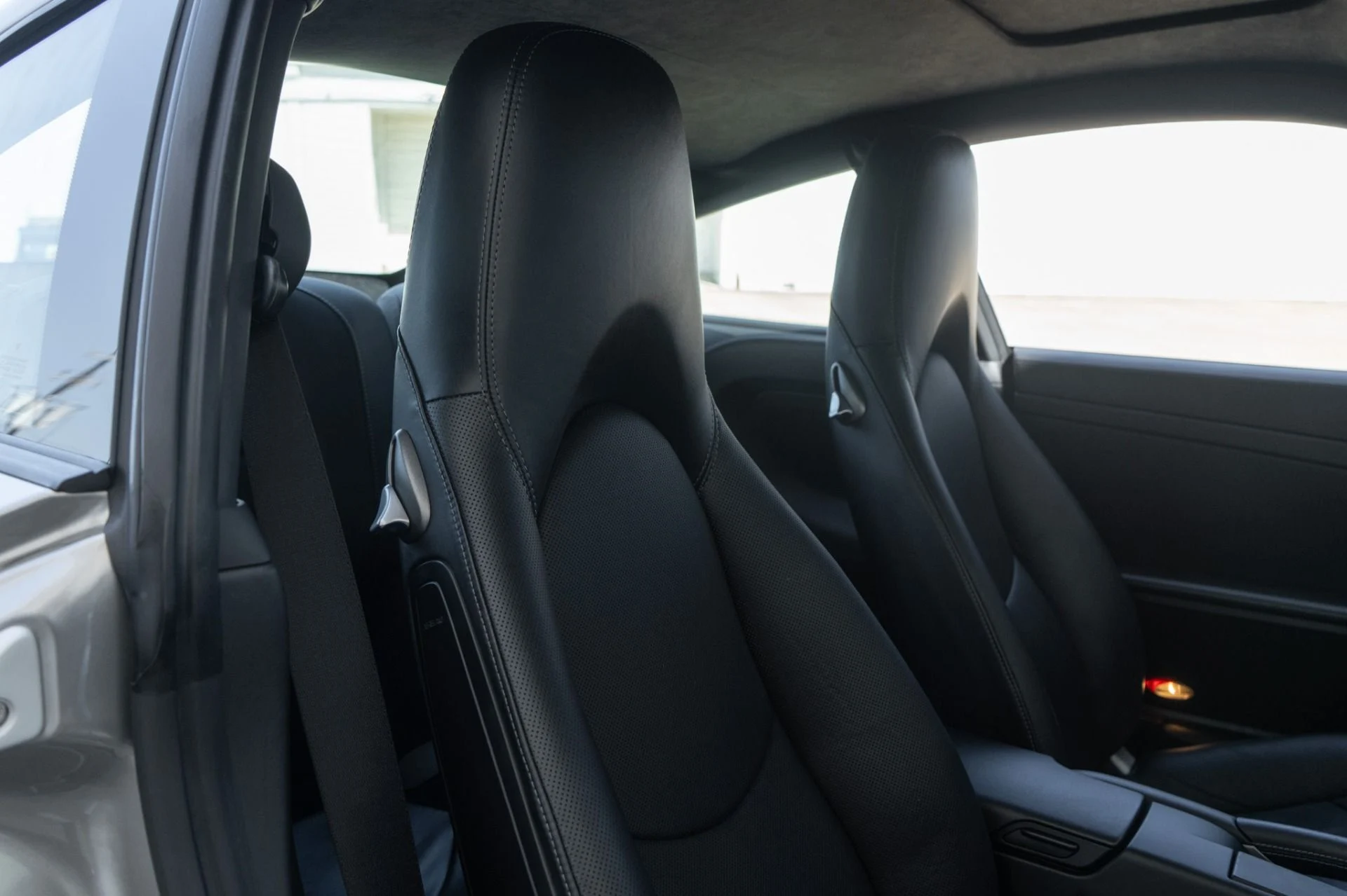 mph023_2739324544_Used_2012_Porsche_911_Carrera_4_GTS_1774273980_5ee92d1716