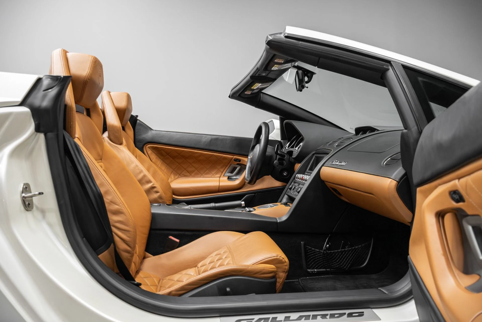 mph023_2740381587_Used_2010_Lamborghini_Gallardo_LP_560_4_Spyder_1766547982_710659a6e9