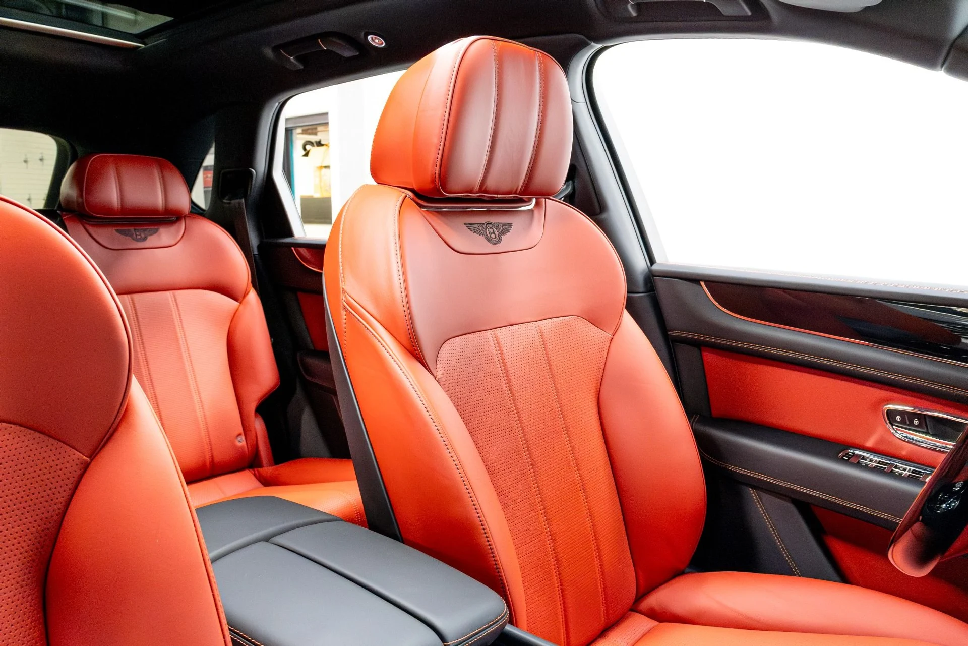 mph023_2741397895_Used_2020_Bentley_Bentayga_V8_1774292202_e3717f51ce