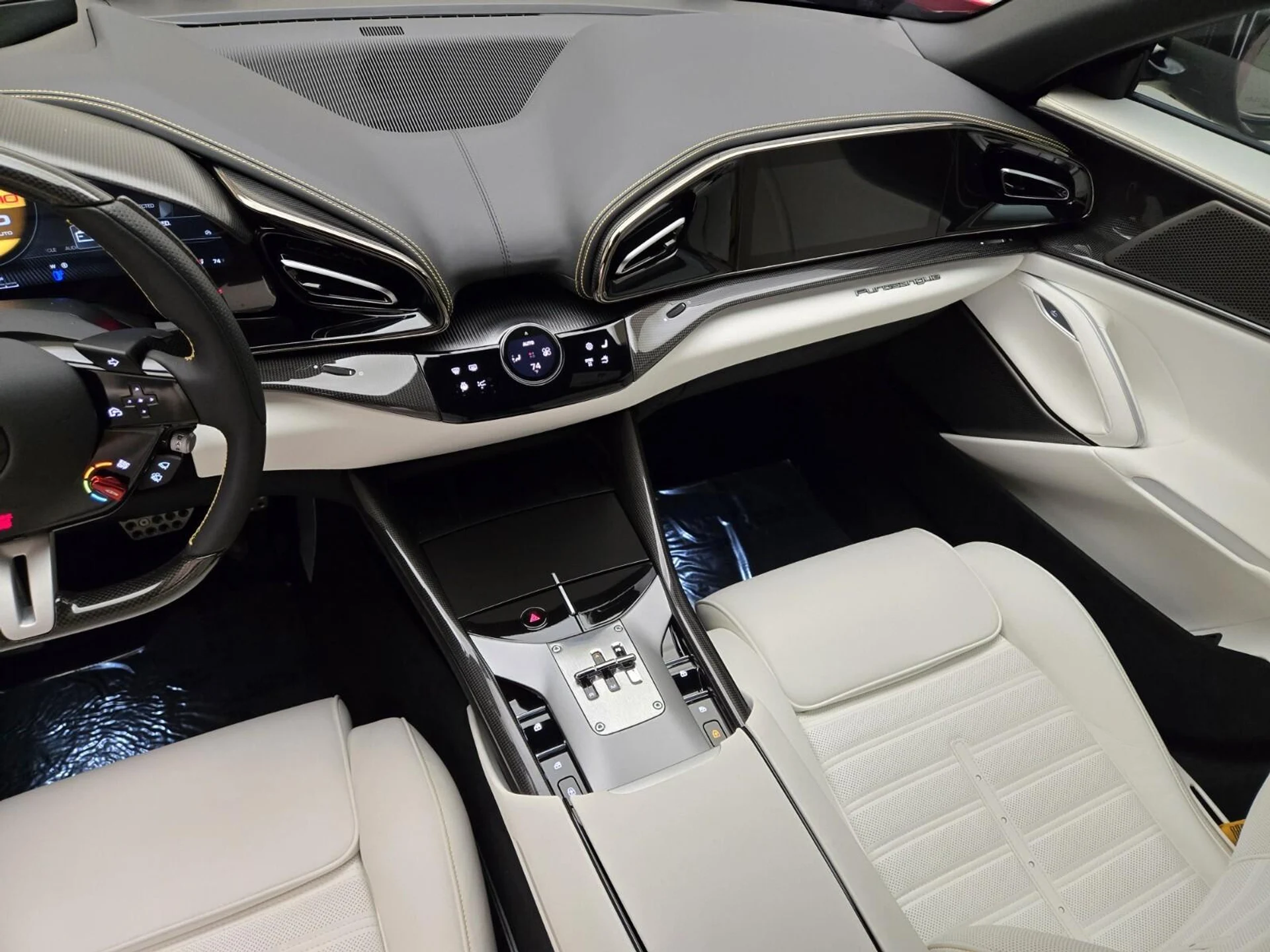 mph023_2749113753_Used_2025_Ferrari_Purosangue_1768891635_5dab53fc92