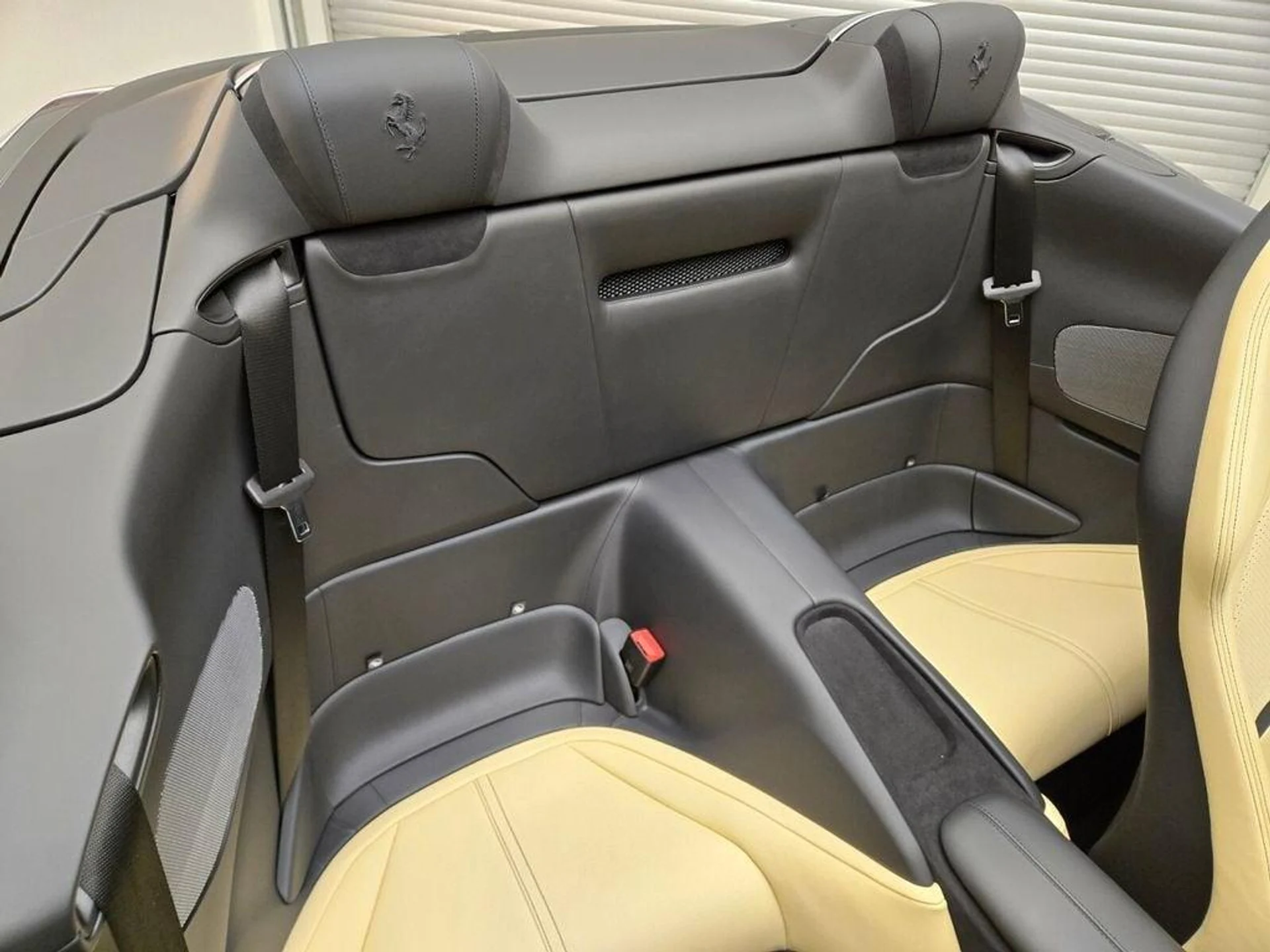 mph023_2749566803_Used_2024_Ferrari_Roma_1771612416_80358fadf7