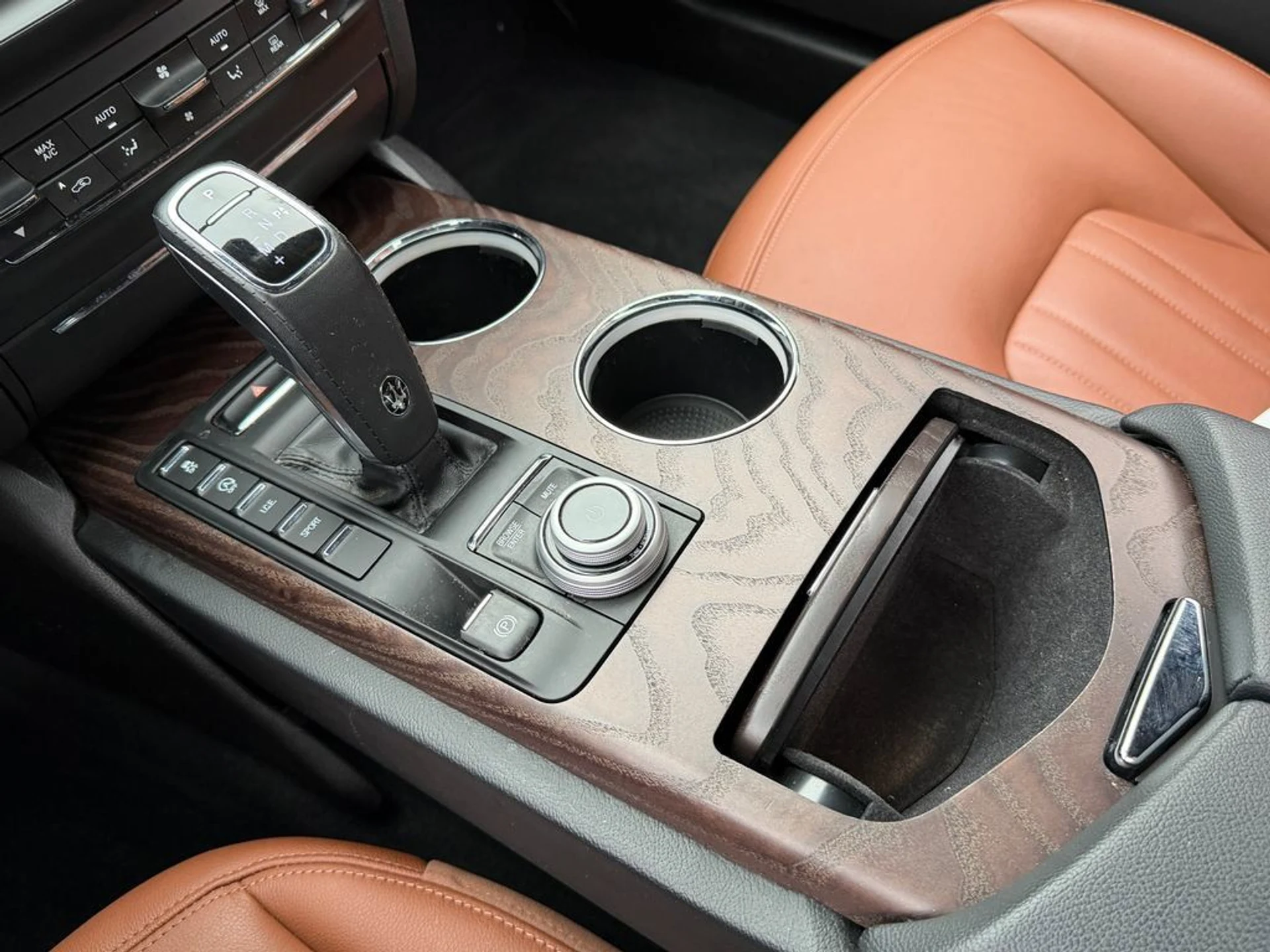 mph023_2751958872_a43fe3d8a7d64d598242bdfa335acbfa_d6d6f61e2e