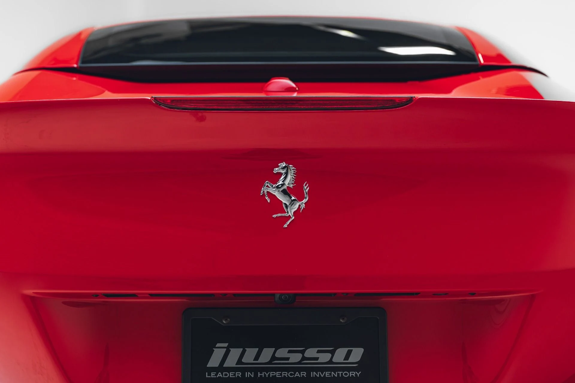 mph023_2763854492_Used_2019_Ferrari_Portofino_1781556050_4f636e2d90