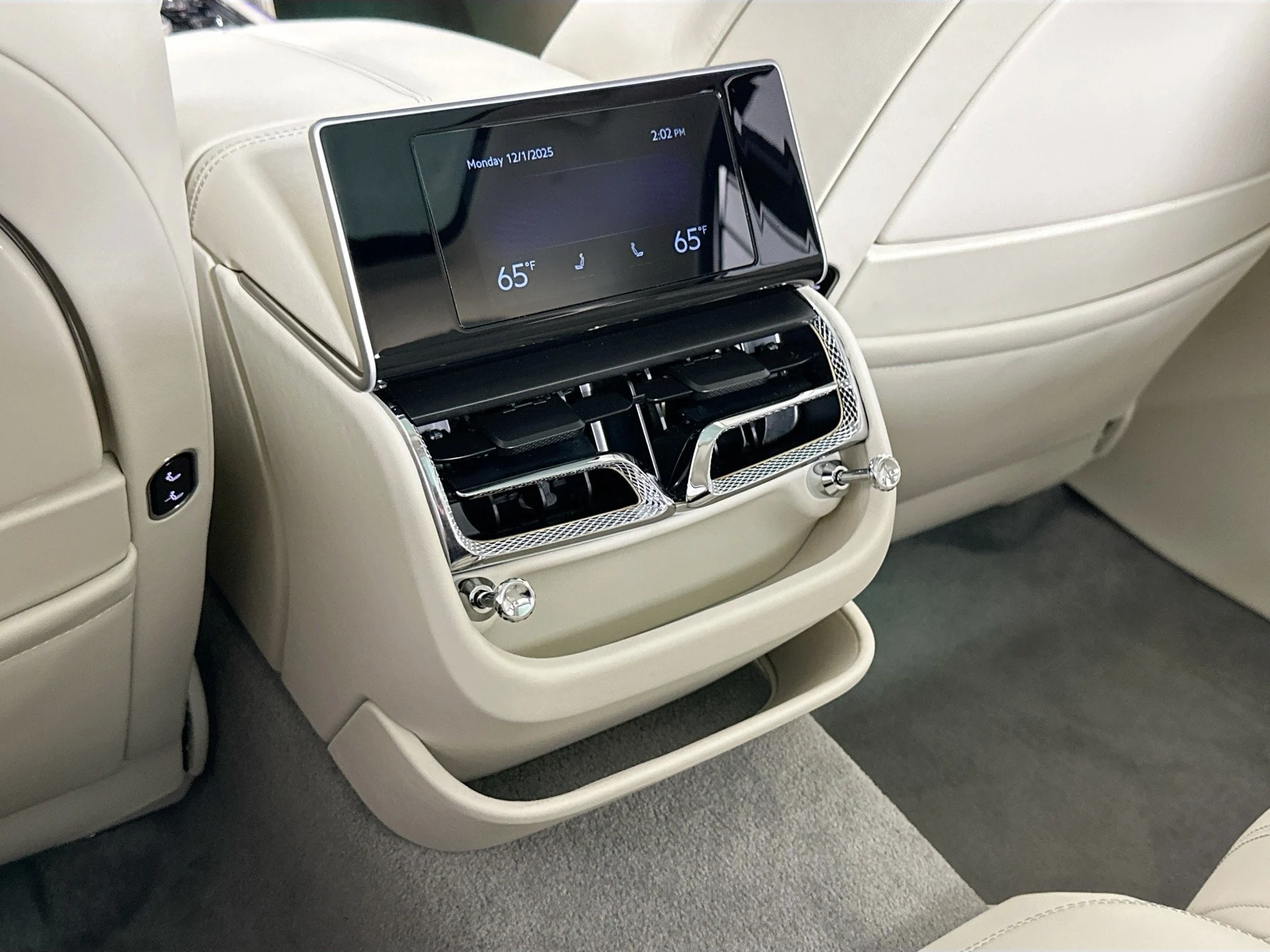 mph023_2769399859_24_b0803f6ee6