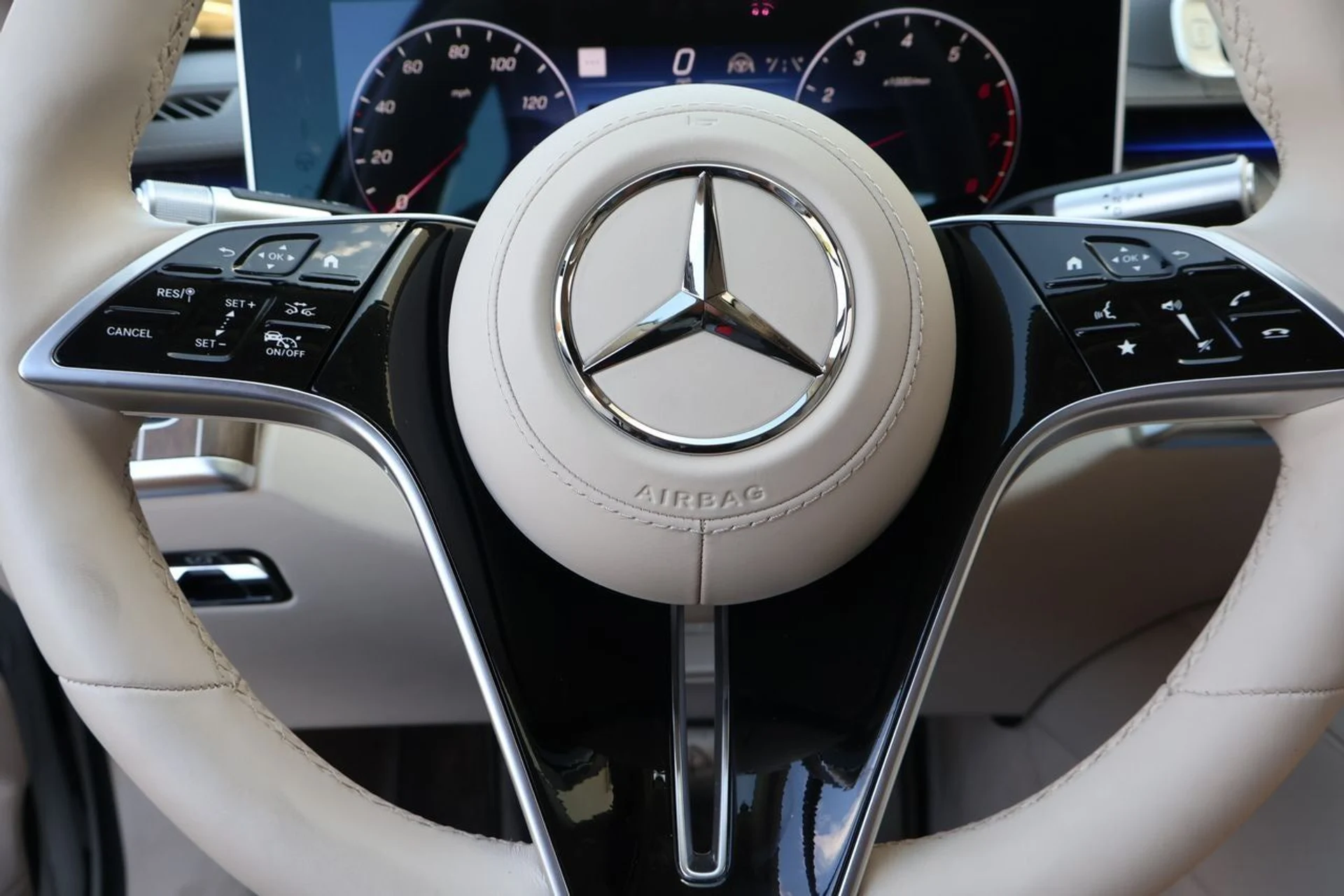 mph023_2780508382_24_29ad679dcd