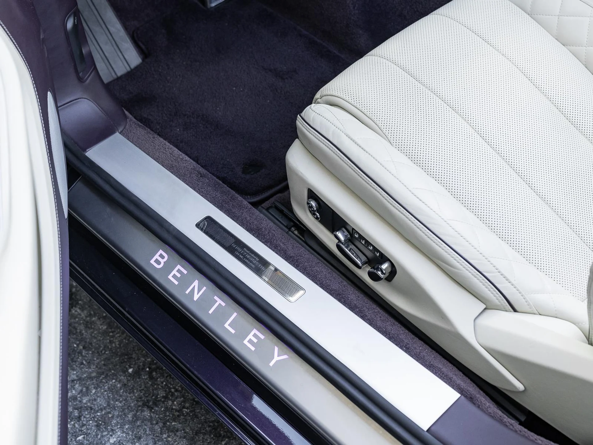 mph023_2781448384_Used_2022_Bentley_Continental_GT_Mulliner_1774645979_95257822bb