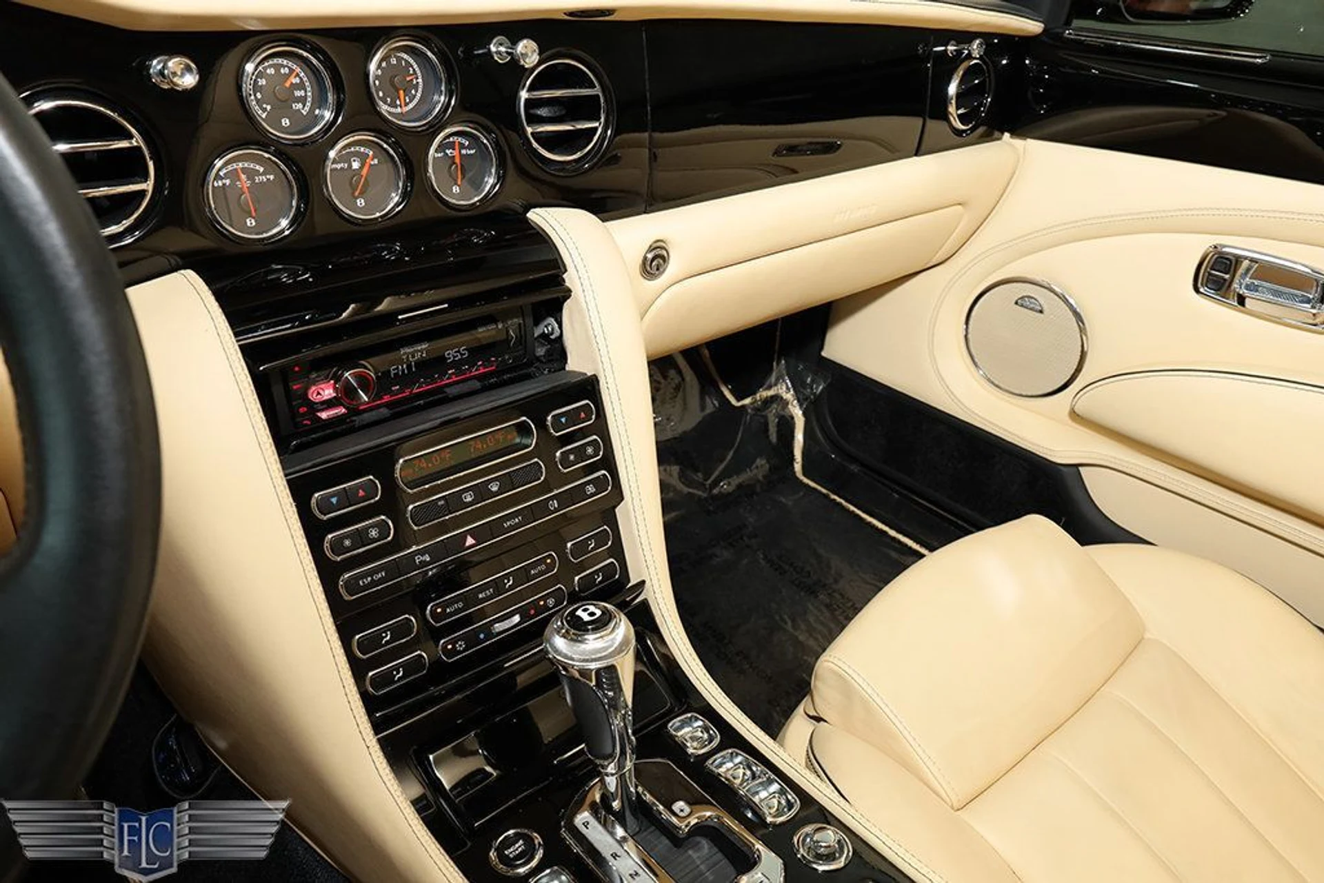 mph023_2783039649_used_2009_bentley_brooklands_2drcoupe_9689_23015098_24_1024_7d1a8740eb