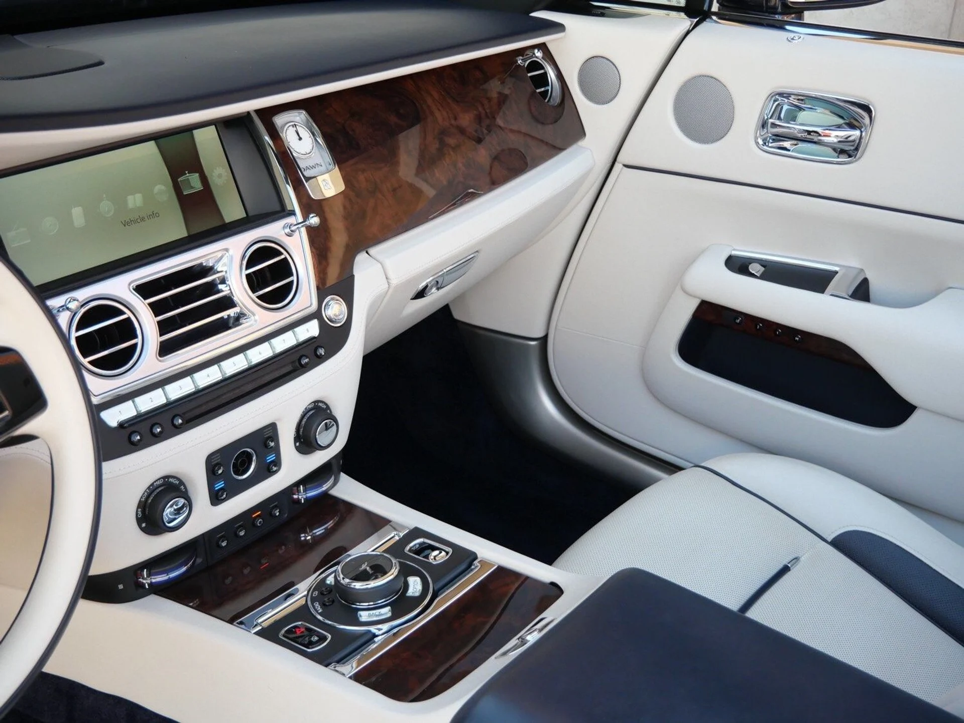 mph023_2784374390_54b85c933e54b38f2ed4fcf99f2f8b91x_ab8edeb3a5