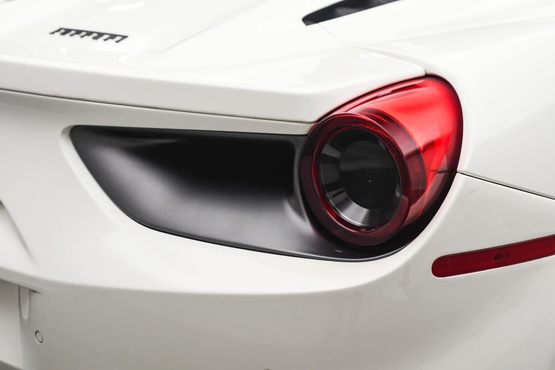 mph023_2785951081_Used_2016_Ferrari_488_Spider_1750234894_8d9045cb47