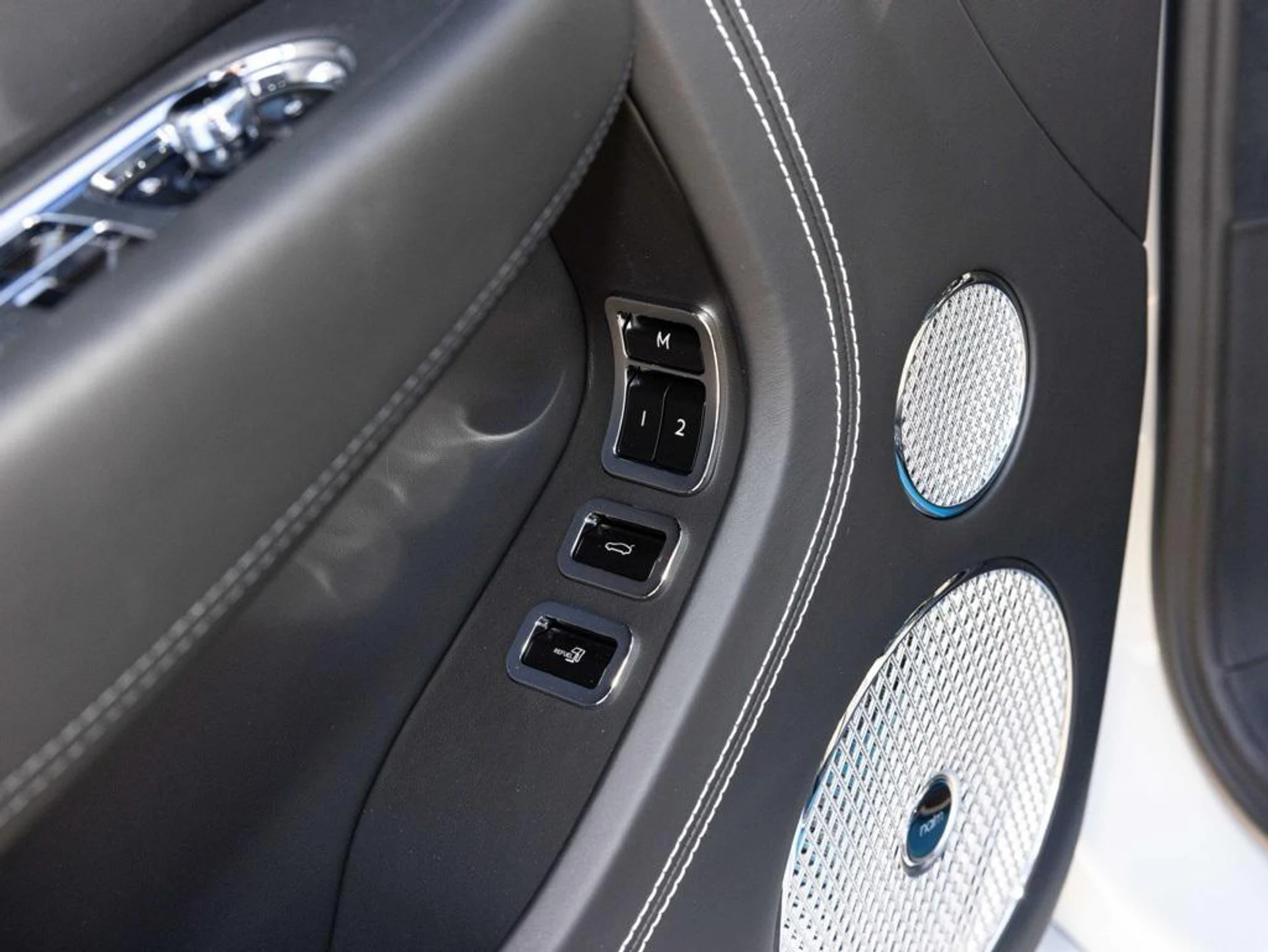 mph023_2798789844_477125130_692934d39b00833c2783f888_e0bdbc0cb3