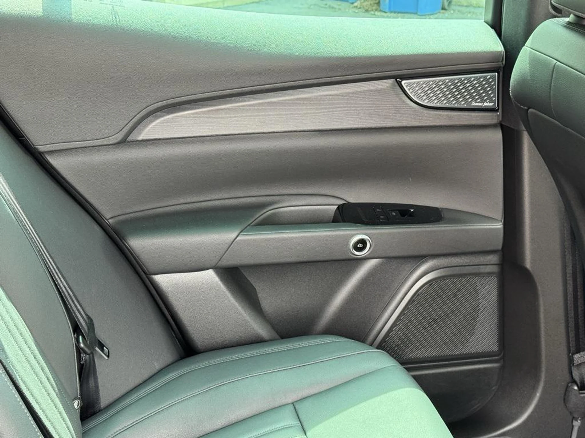 mph023_2803820571_cs0_2fe_Ghws8_Yjo_Sl_S_Icb_NH_Qky_I_75ae1770cc