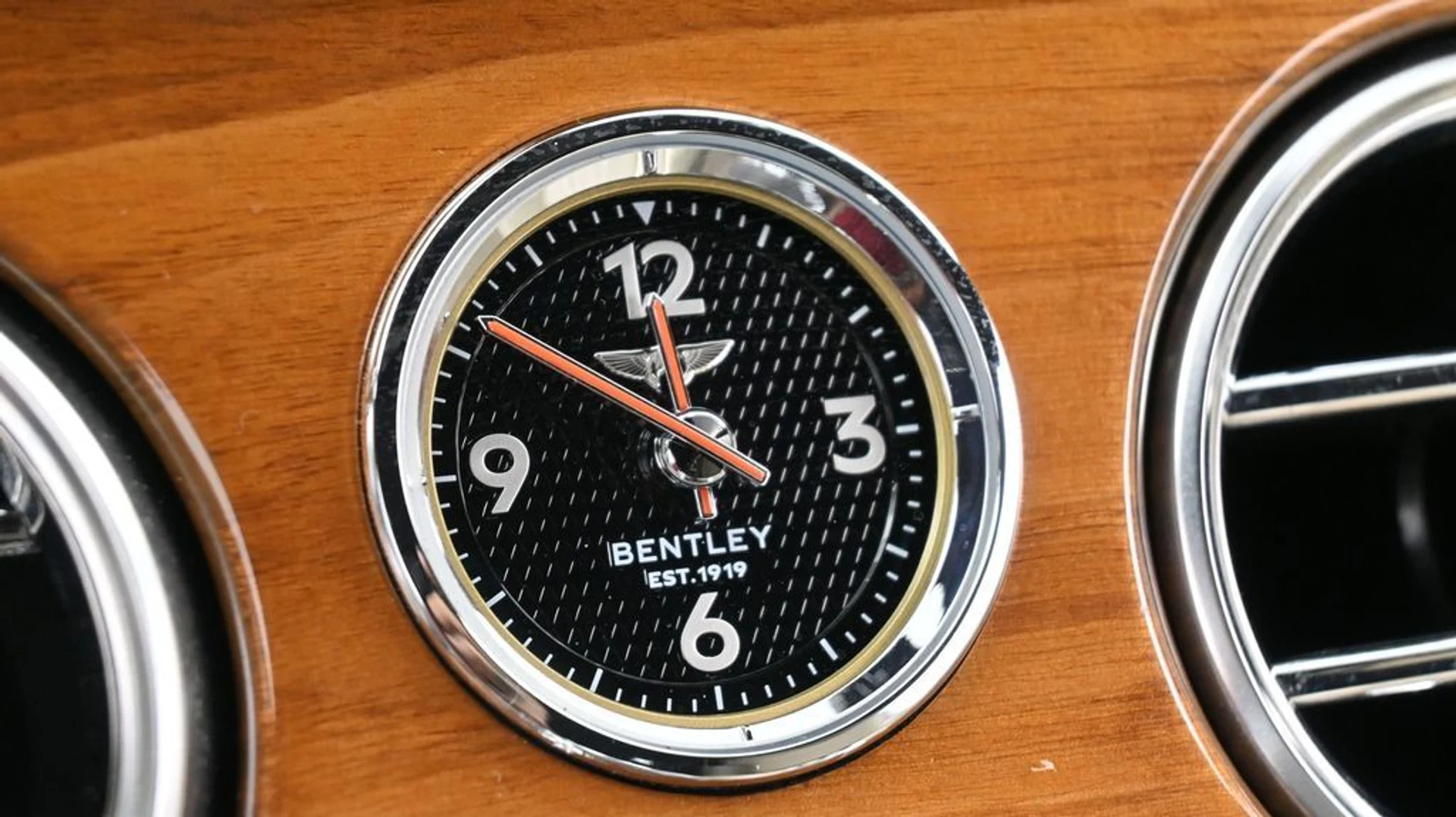 mph023_2808830519_31a61de850bcecedbdc2b5bdc9304d08x_bb536497c1