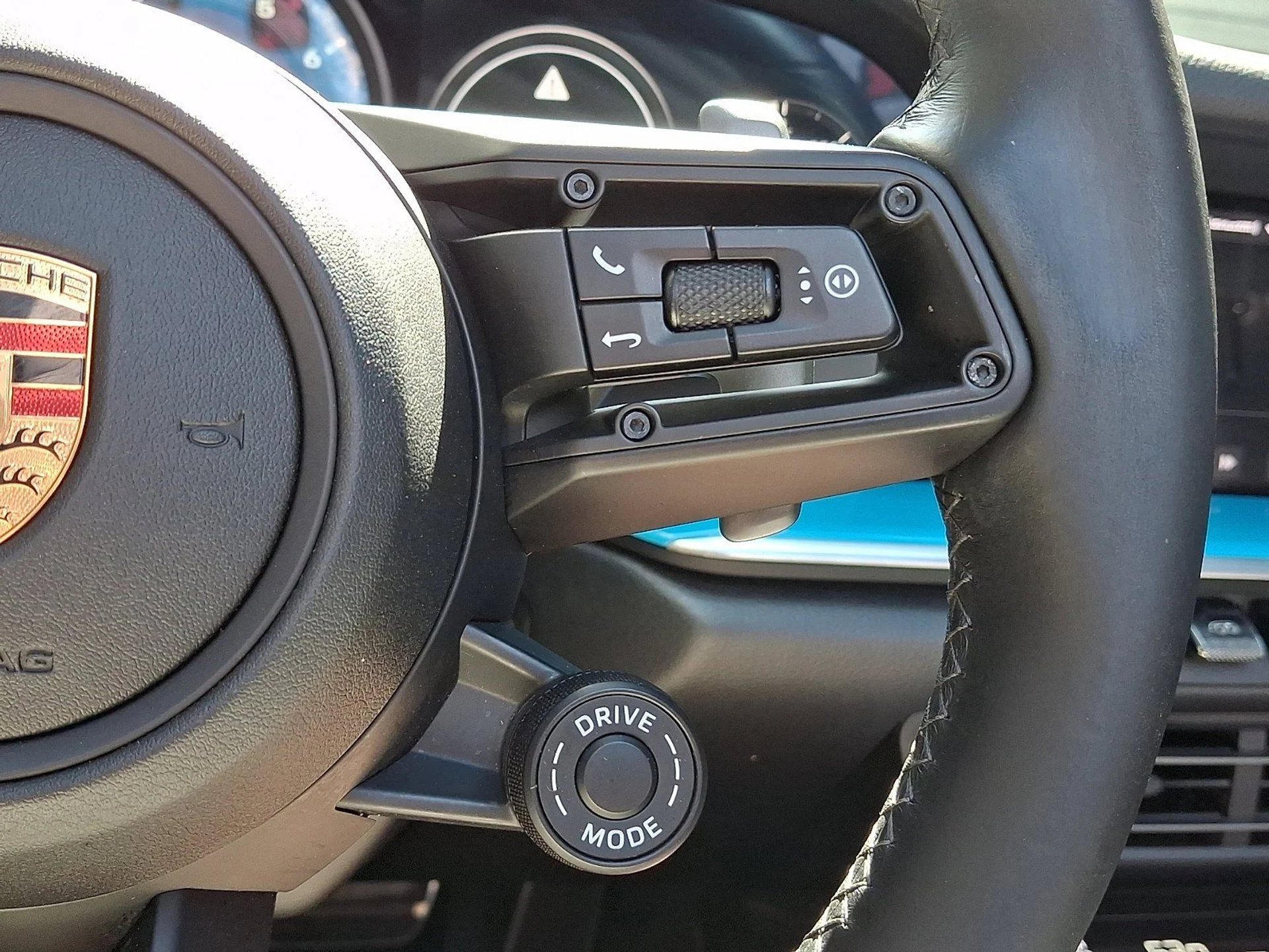 mph023_2823927896_72e50a2b682b65e3c67431295e01459f_2d5f075306