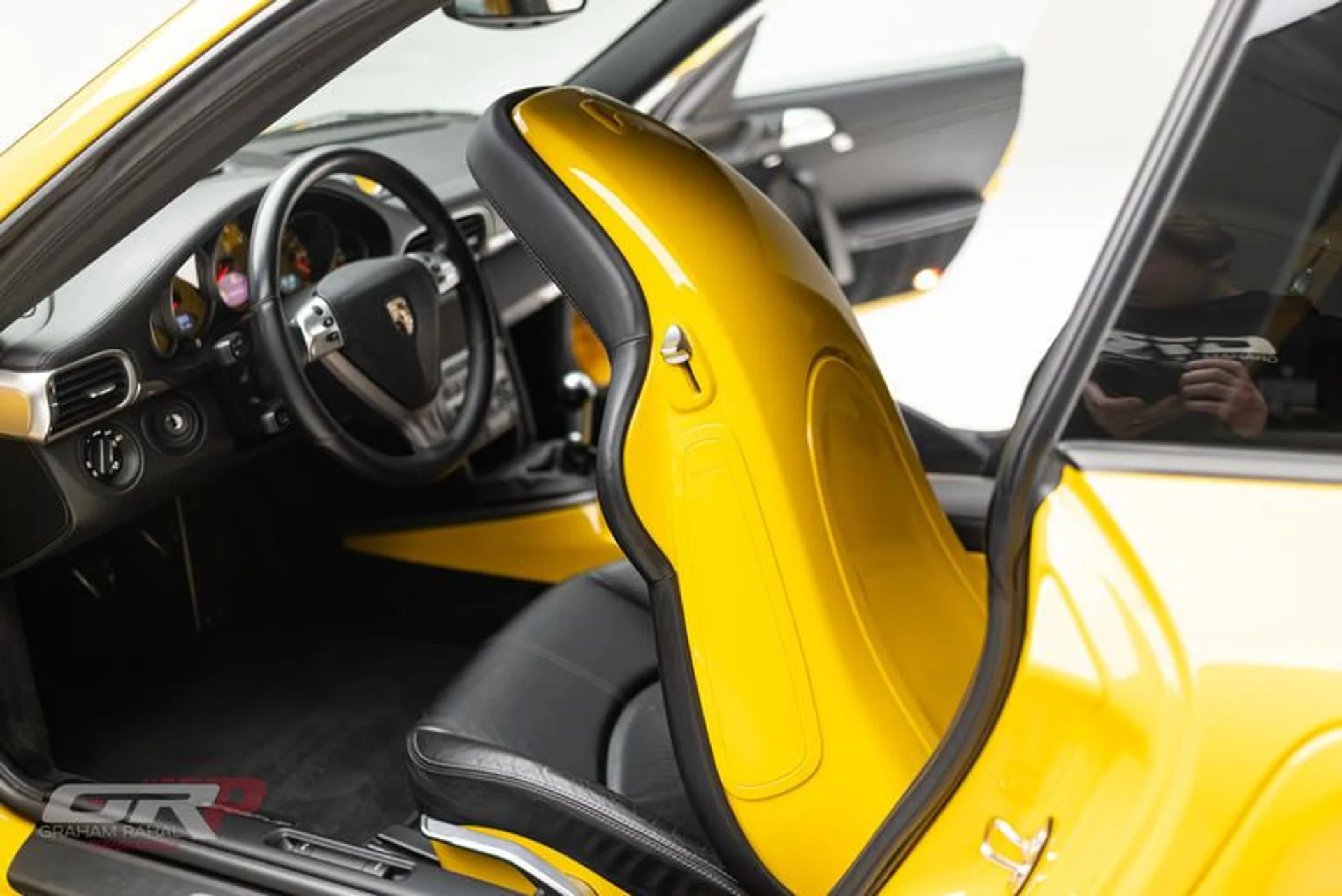 mph023_282448284_25_CDD_009_E5_EE_4_EC_0_BF_05_6490_B97_C933_E_7174b3c3c0