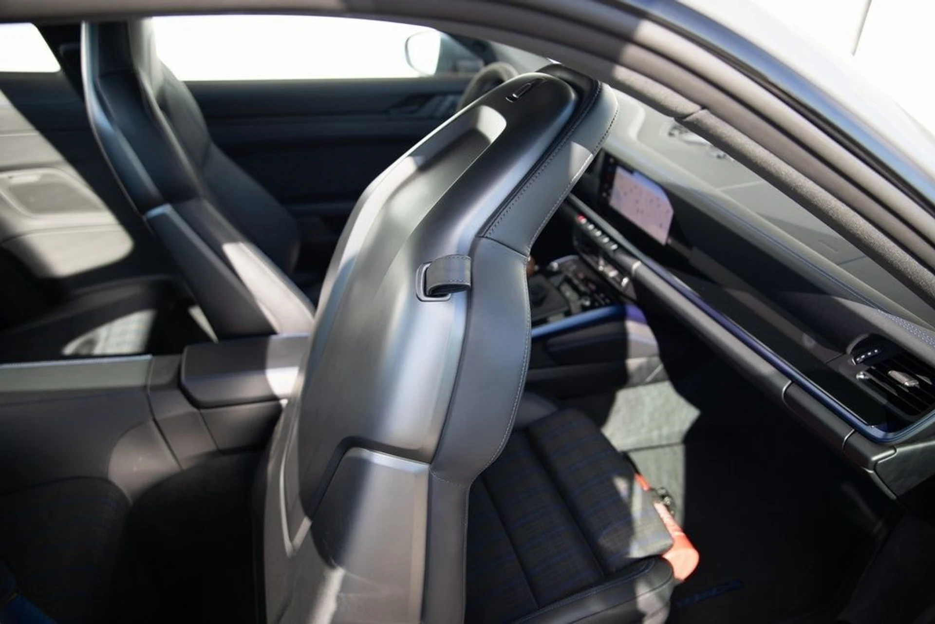 mph023_2828704809_f9dd968eecd84e5fc4e79a96ab687383x_50243b98ef