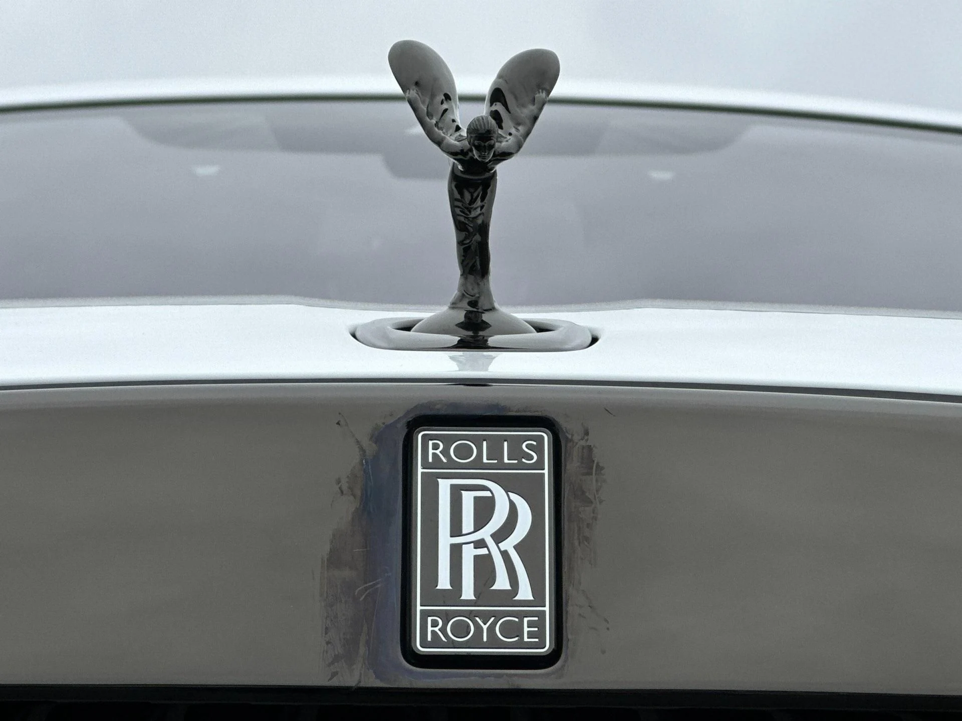 mph023_2832697623_Used_2025_Rolls_Royce_Black_Badge_Ghost_1747423331_978de5a00c
