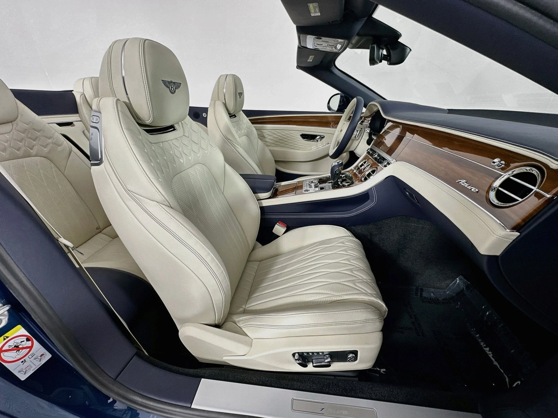 mph023_2846014745_24_b2a8dea9af