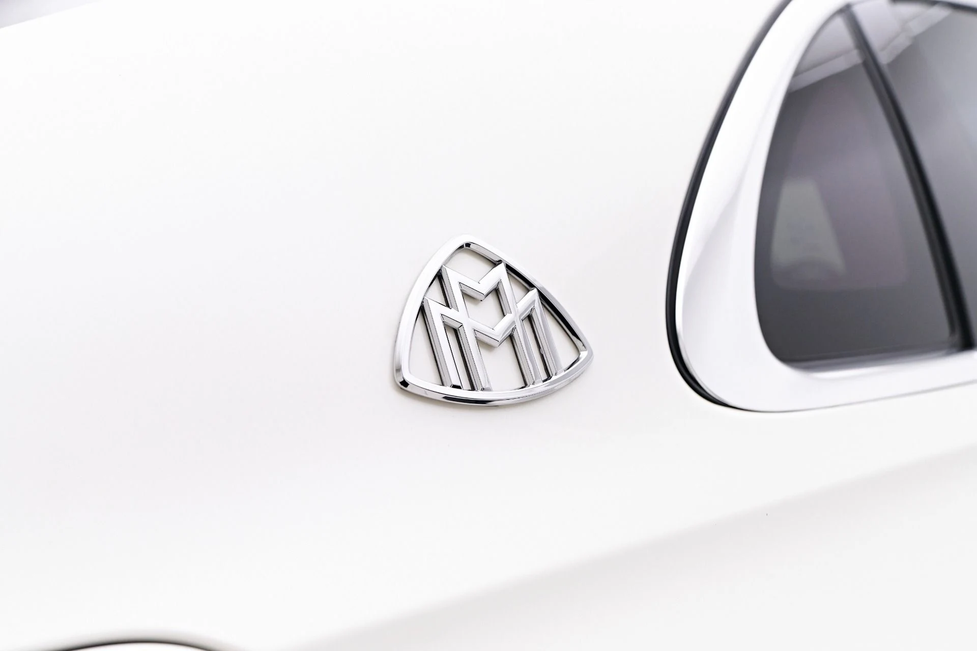mph023_284777485_Used_2022_Mercedes_Benz_S_Class_Maybach_S_580_1756343357_dc938392c8