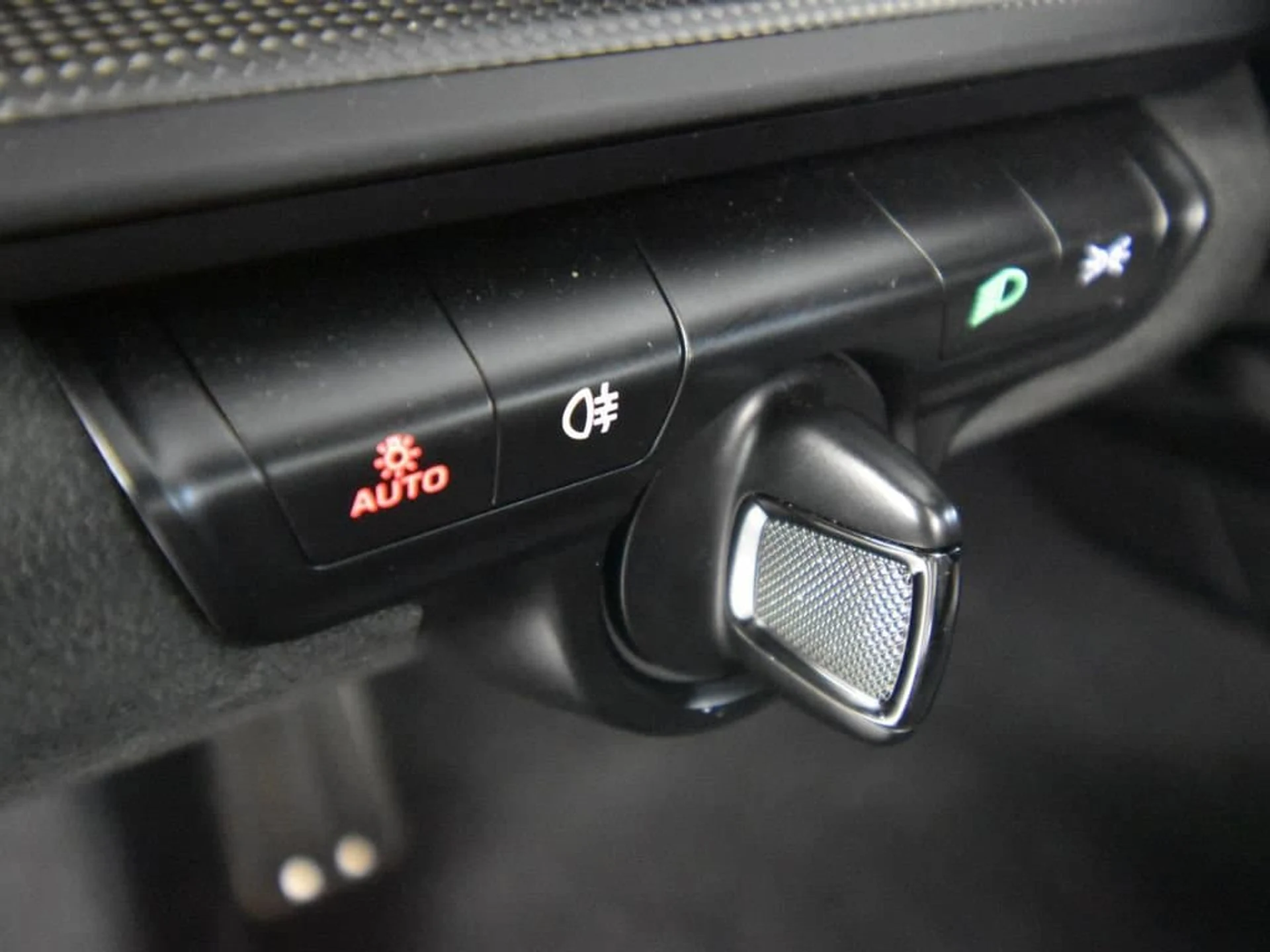 mph023_2857705585_fdc51de7e062077a90f10c55a871a689x_185eec193a