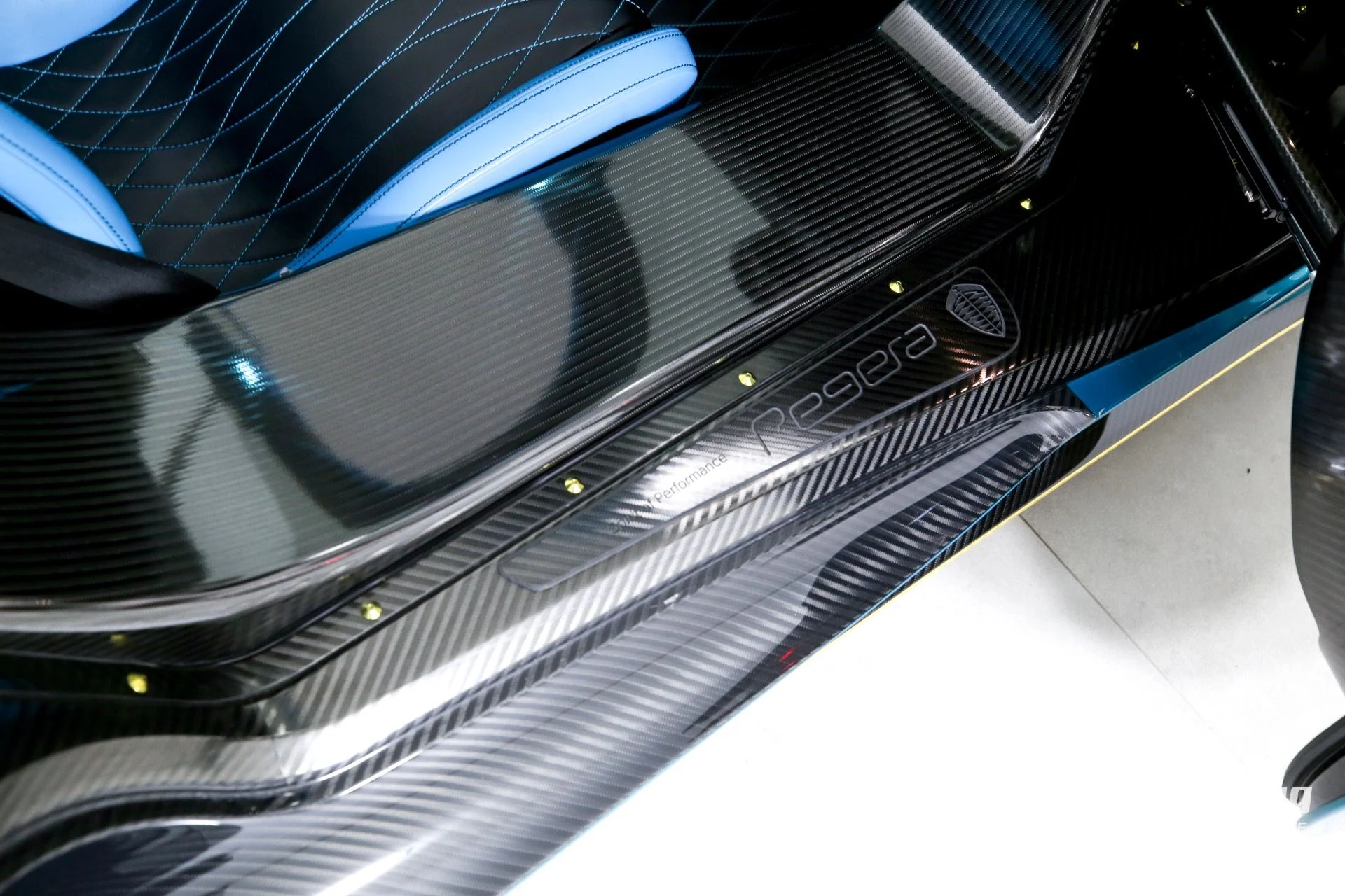 mph023_2860067076_Used_2021_KOENIGSEGG_REGERA_RWD_1705435580_3ce977c423