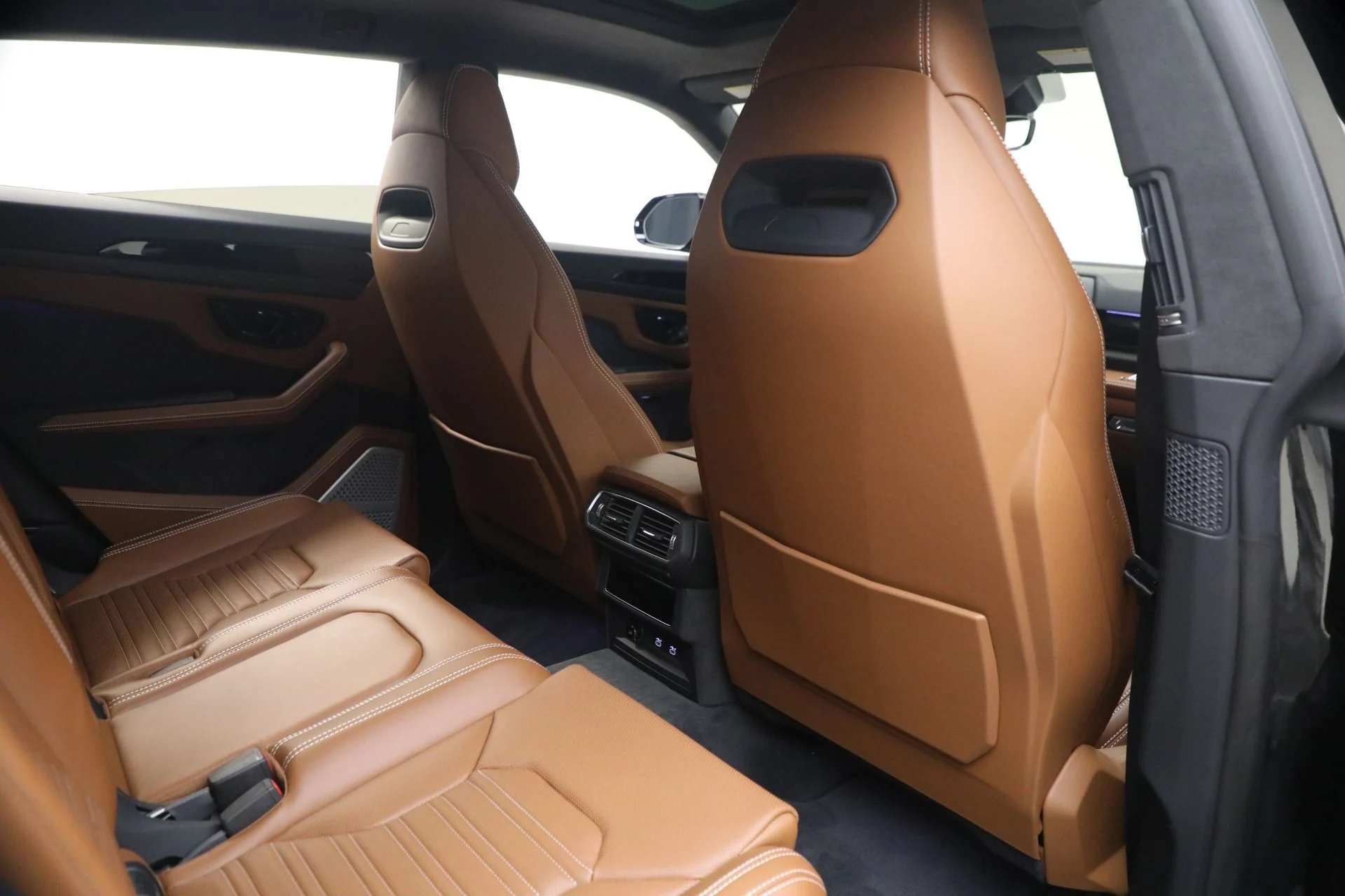 mph023_286289110_Used_2025_Lamborghini_Urus_SE_1779826713_86026d1696