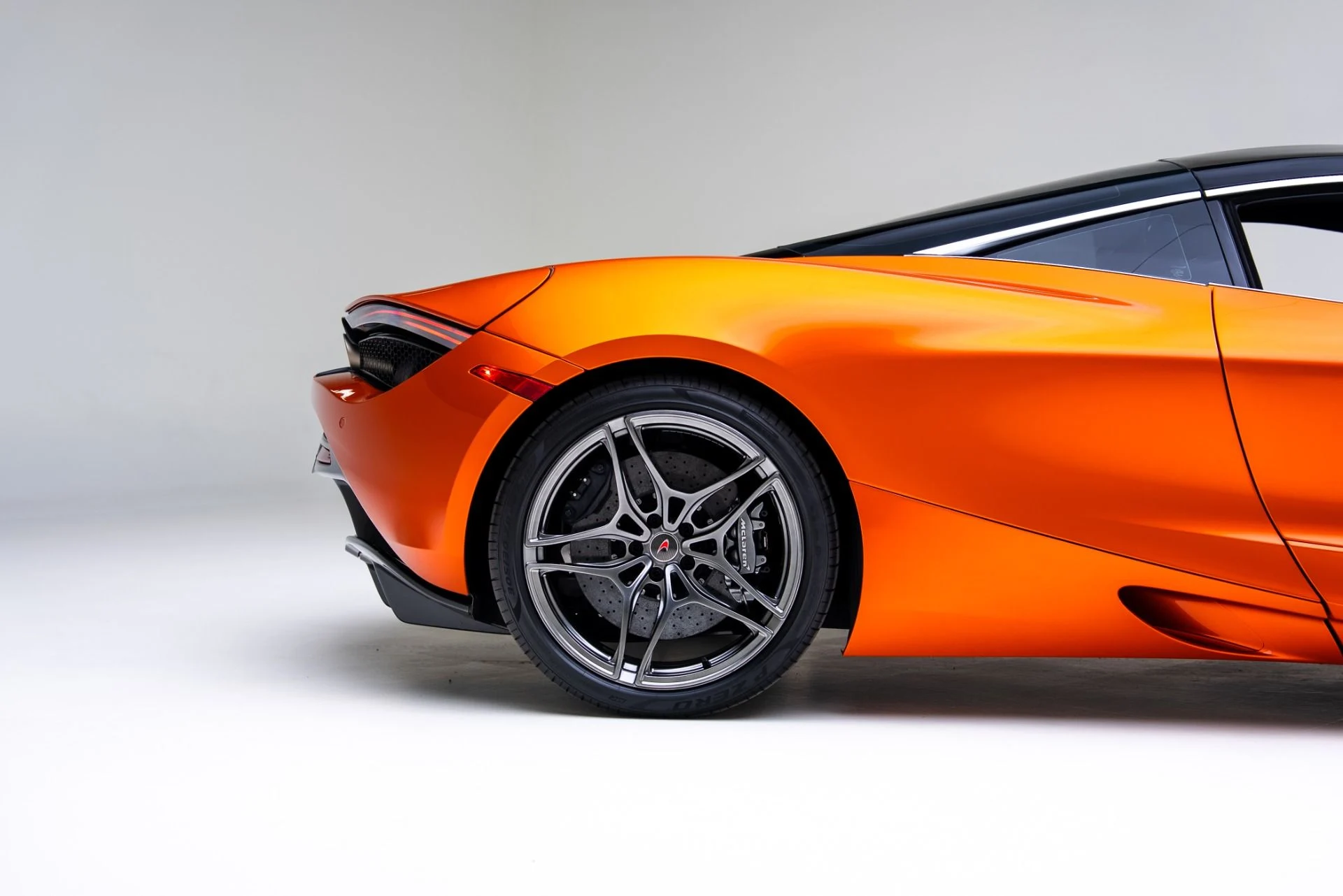 mph023_2868176620_Used_2018_Mc_Laren_720_S_Performance_1769552017_d8b539f5b2