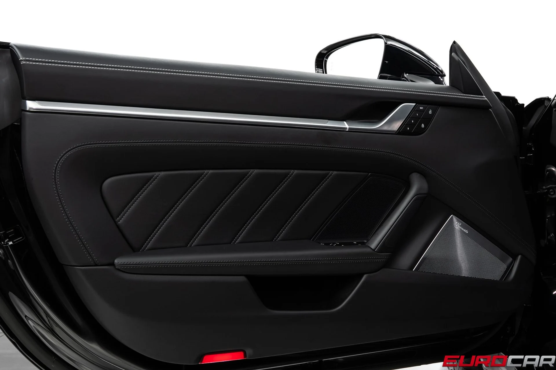 mph023_2869923388_84ce899f_4c2a_46c7_bab7_3d7e843d40ec_8cc144da8b