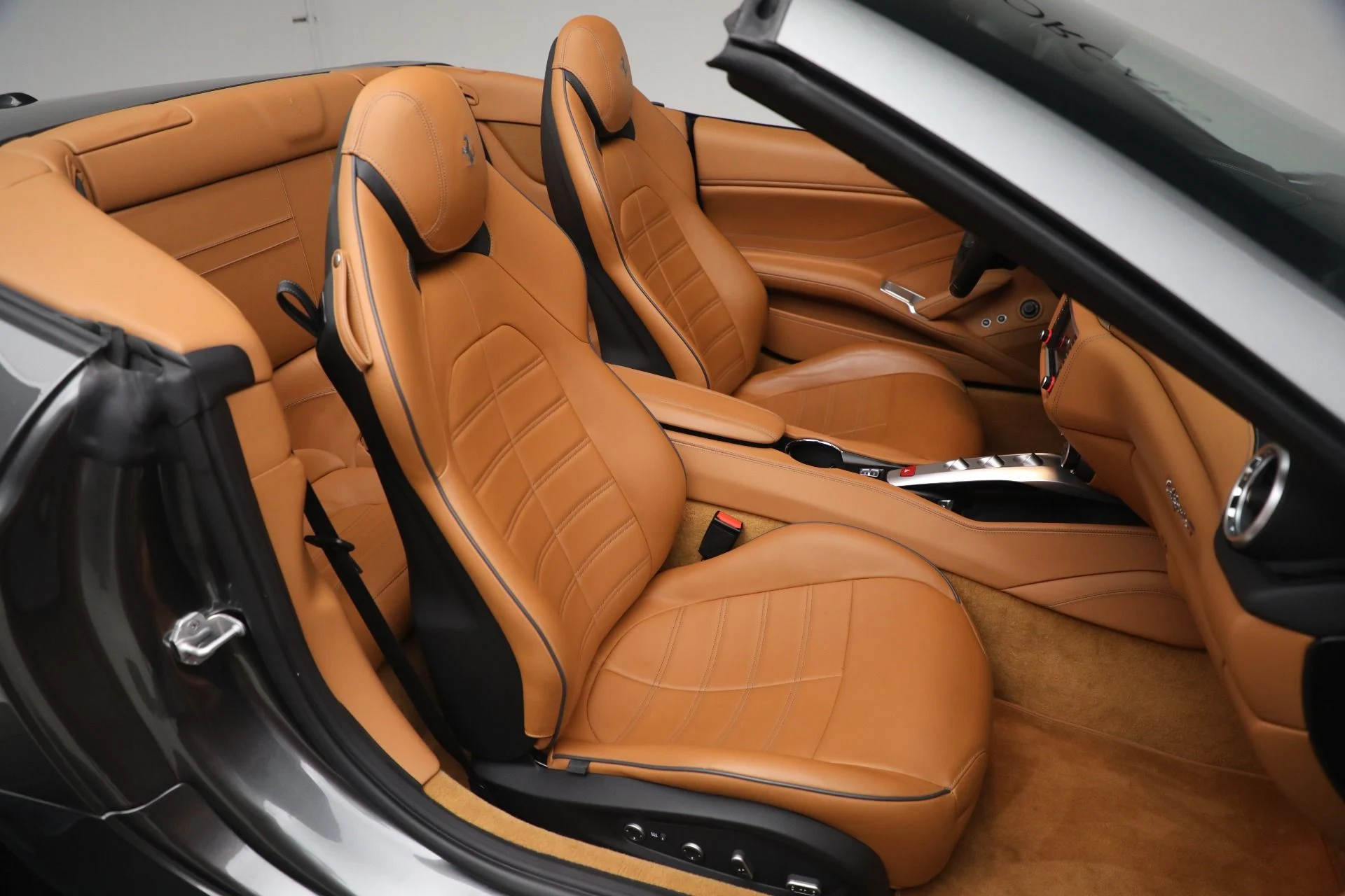 mph023_287057126_Used_2017_Ferrari_California_T_1688060415_c68df8ecea