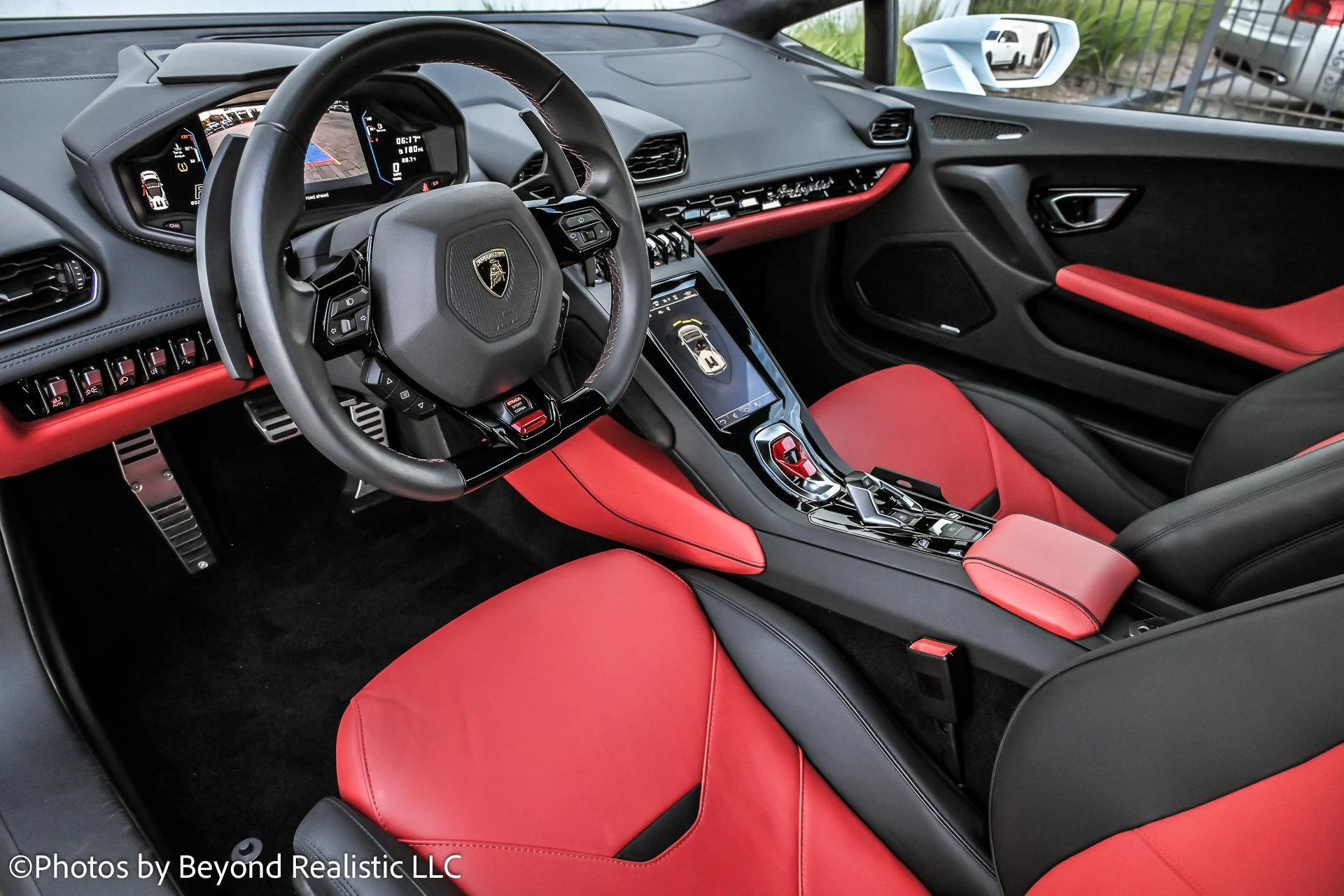 mph023_28723385_Used_2024_Lamborghini_Huracan_EVO_Spyder_1755331833_9e36f83c64