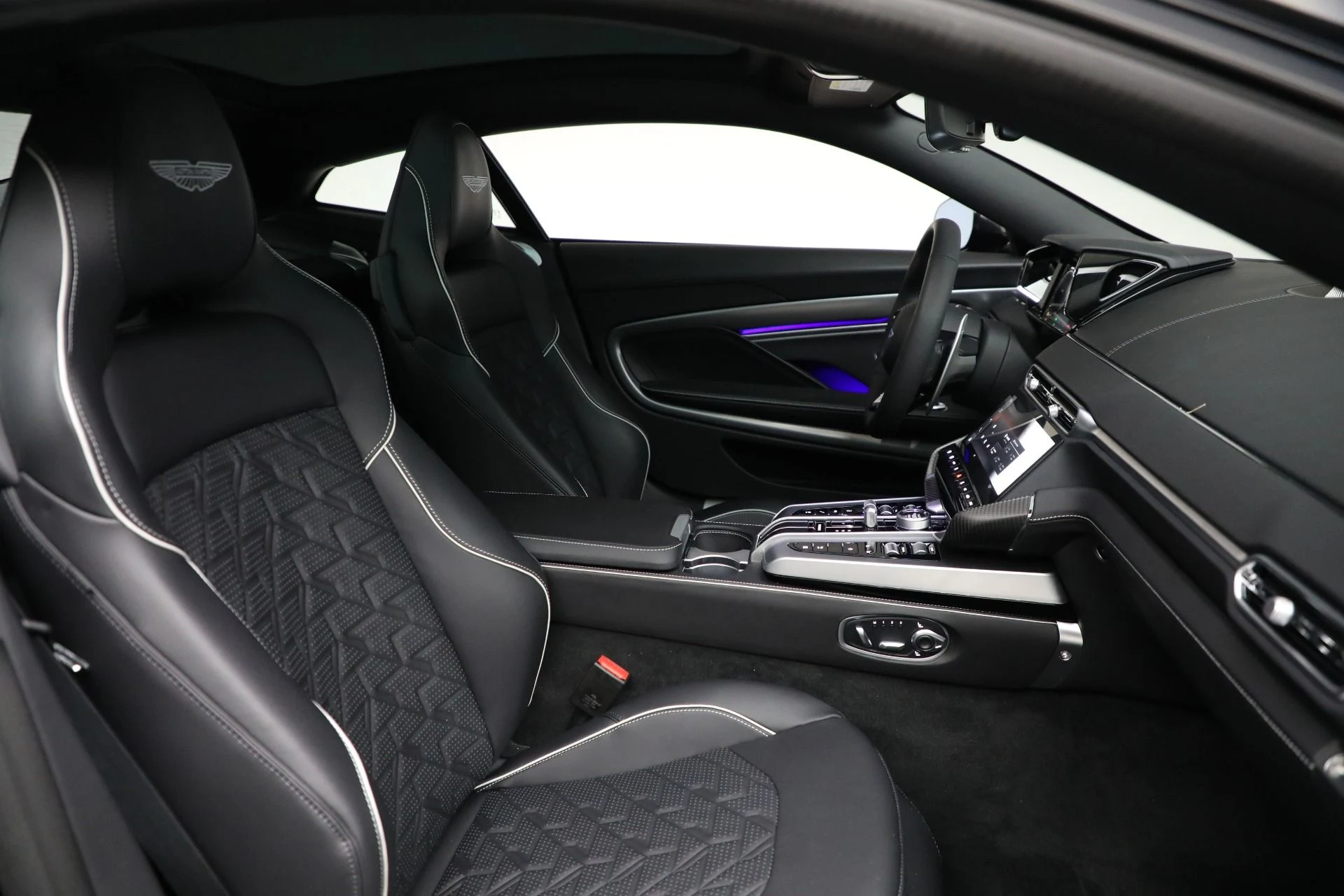 mph023_2875565358_New_2025_Aston_Martin_Vanquish_a85dc58287