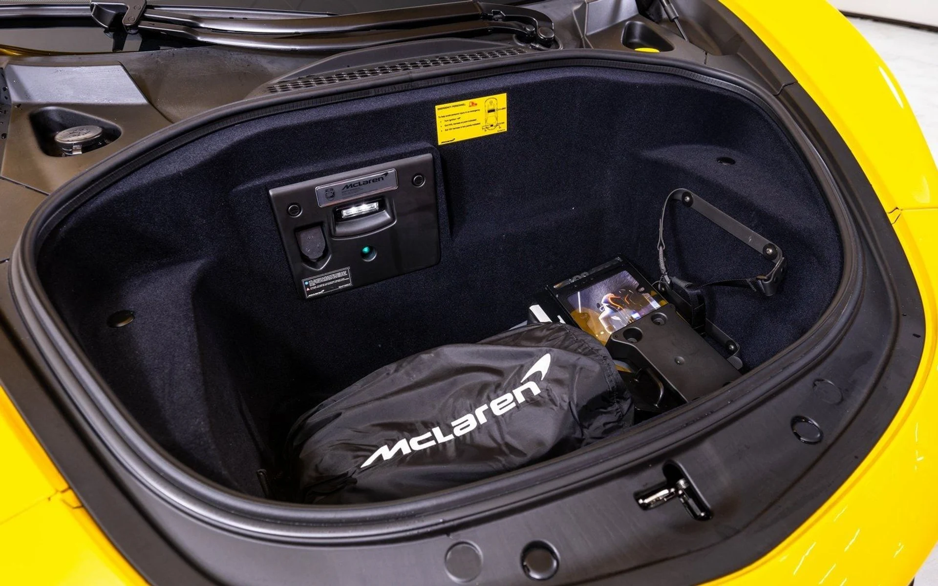 mph023_2879206693_5bb5bfd8c3733b1ffaebfc7033c8d304x_9c4ec6e9ea