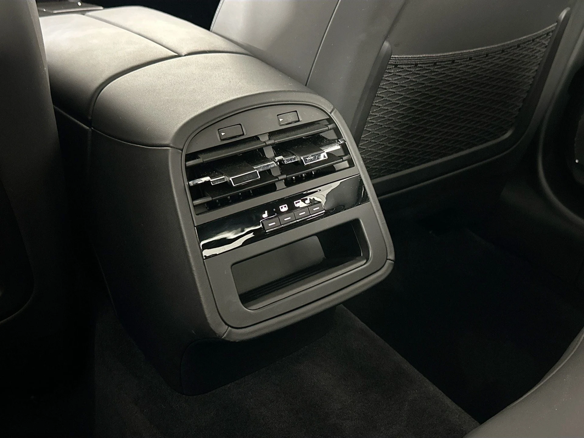 mph023_2881375600_24_da87f8967e