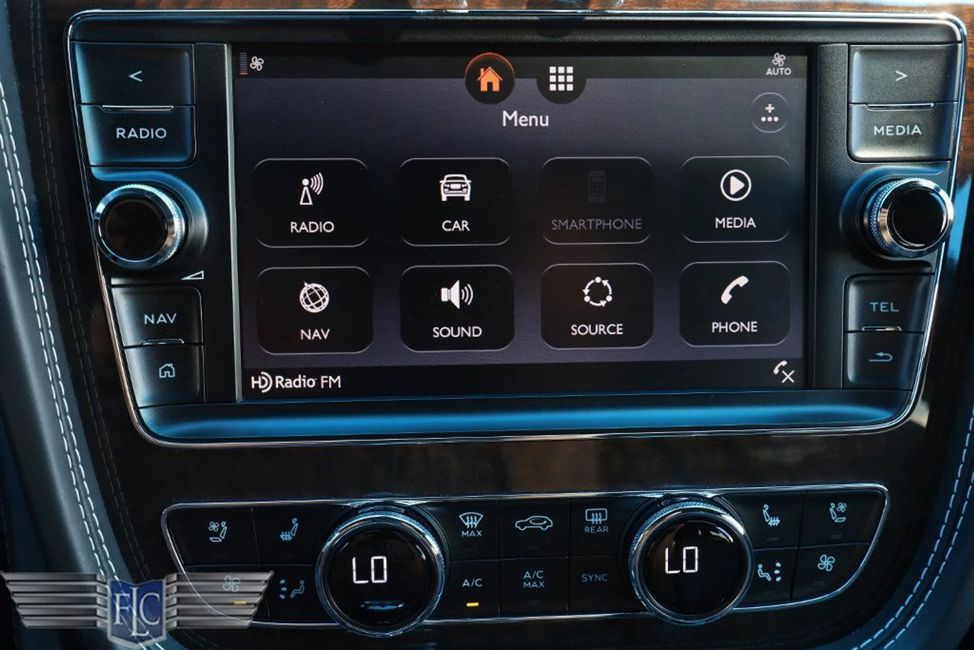 mph023_2883974140_used_2017_bentley_bentayga_w12awd_6305_22995448_24_1024_b93ec65372