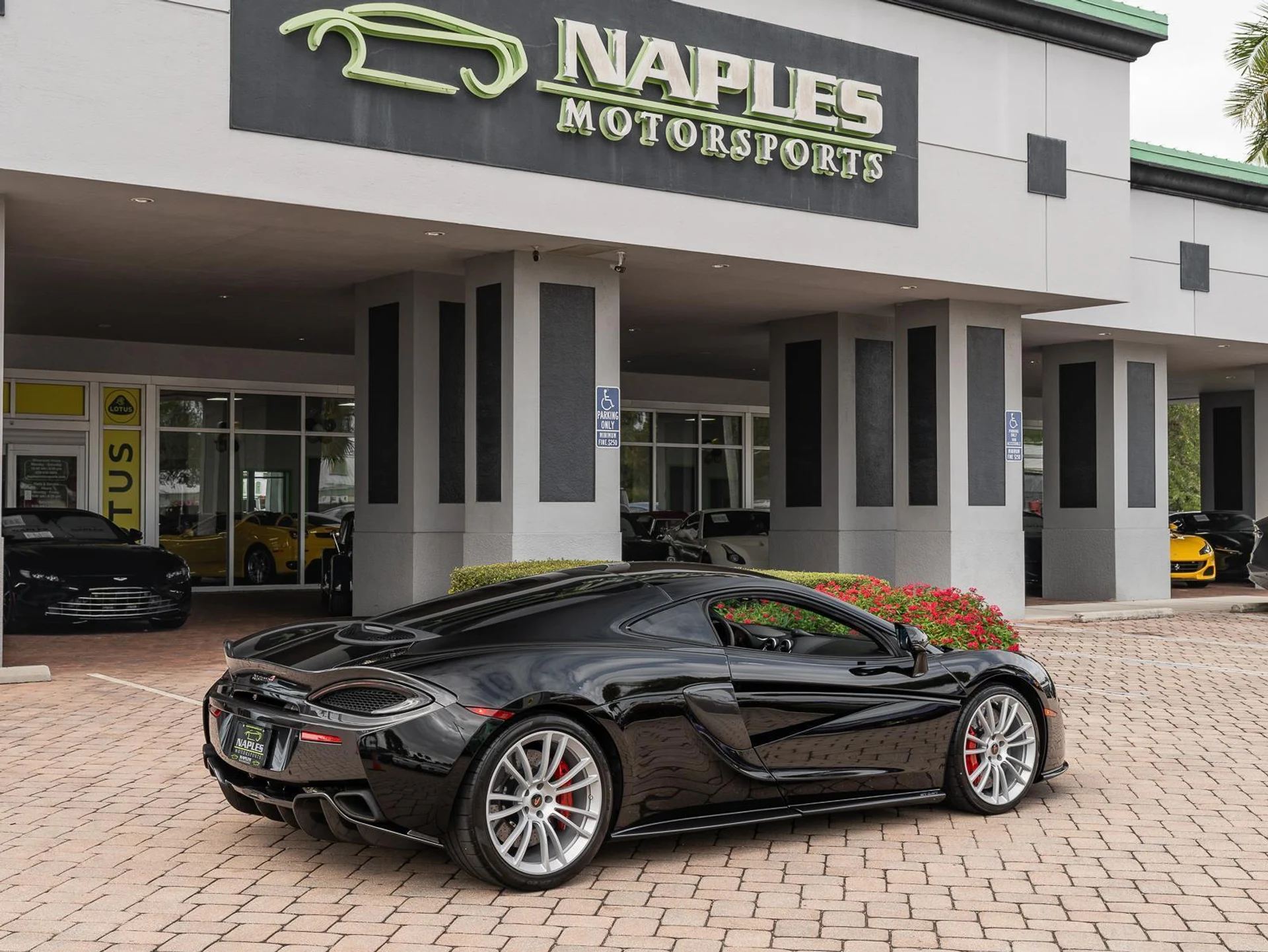 mph023_2885448722_Used_2018_Mc_Laren_570_GT_1768385502_2c3c998e49