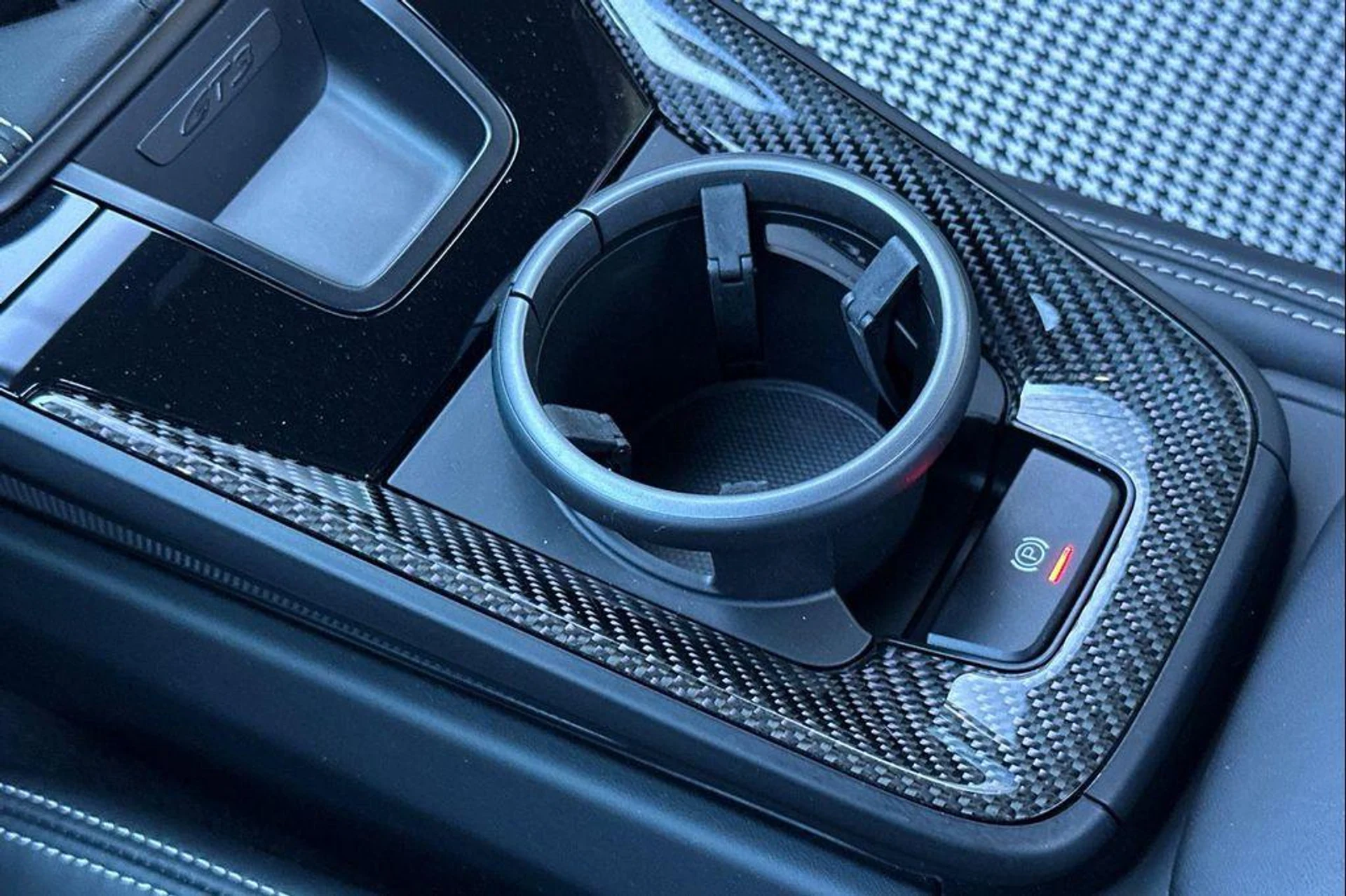 mph023_2885535157_t_I_Gmc_qoc68_Im_UX_Du_YO_6_E6t_Xq_LE_e44f9d4f1a