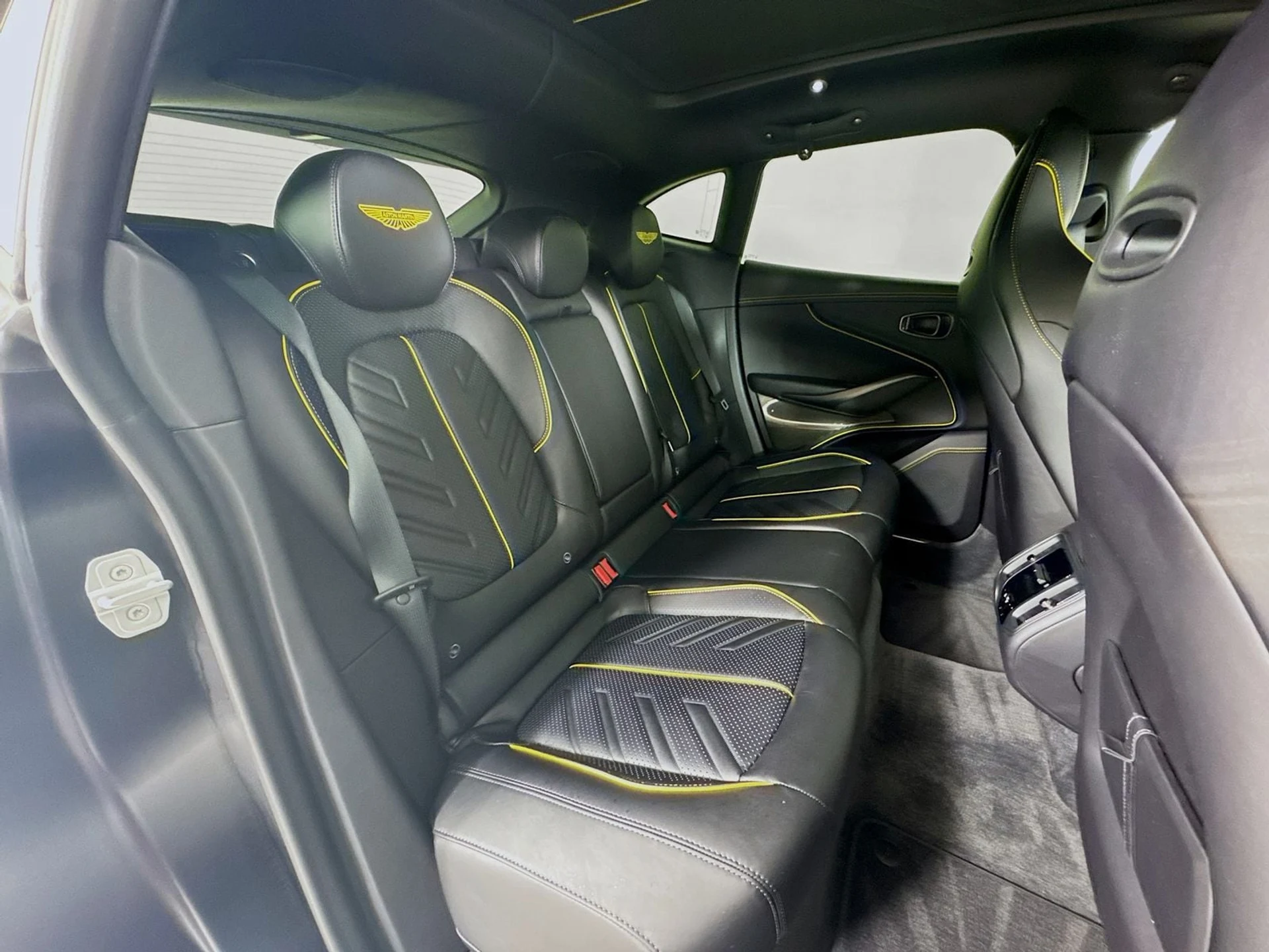 mph023_2888077935_4d64a2f987df451e1396e62abf1fe16dx_0d0c7611a8