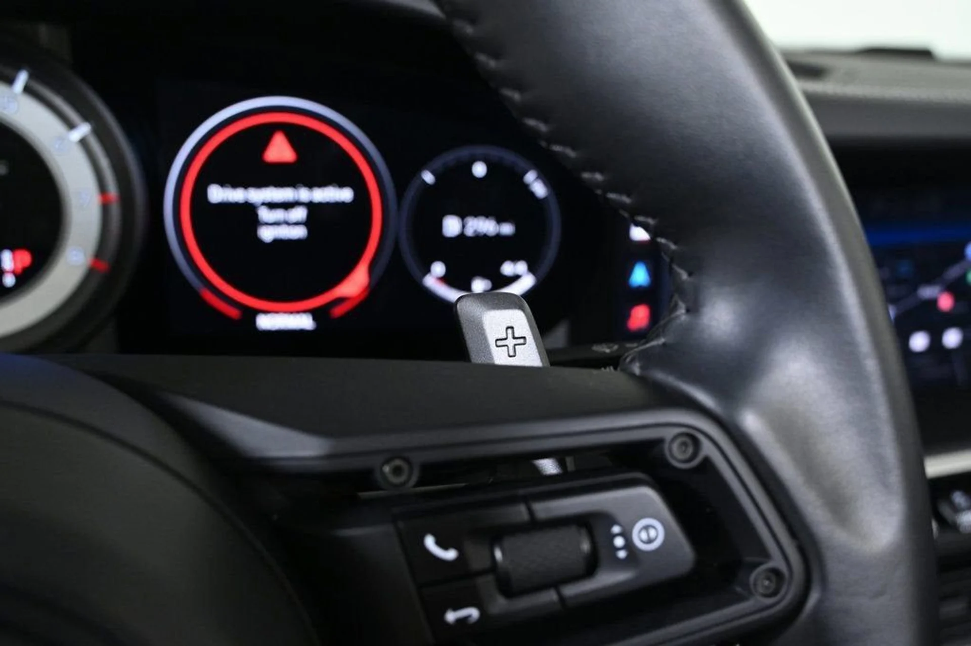 mph023_2889325563_976d32d8f3a84407b983aca8b89fb3fa_56cdbf6973