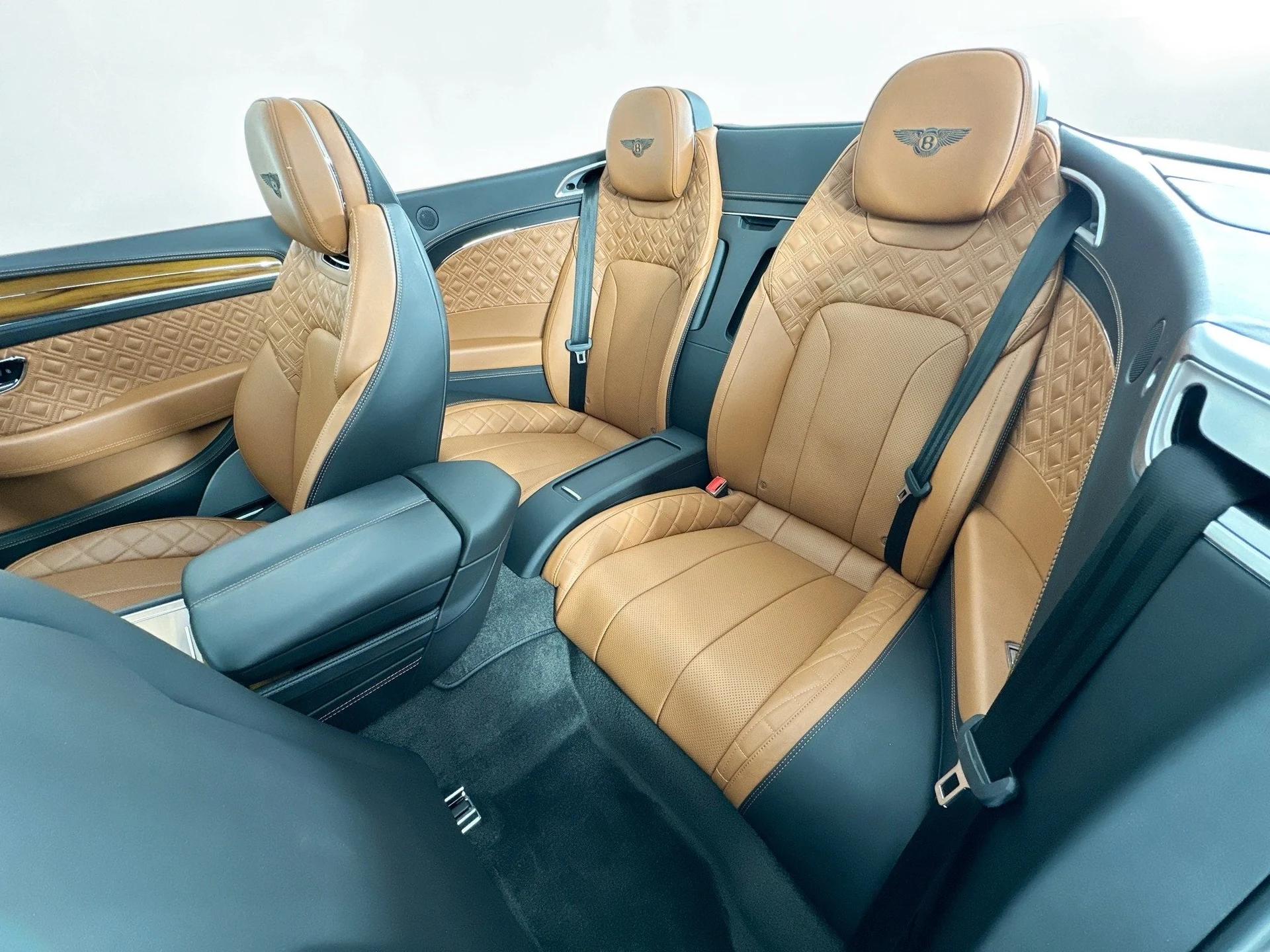 mph023_2891368697_24_003e5532e8