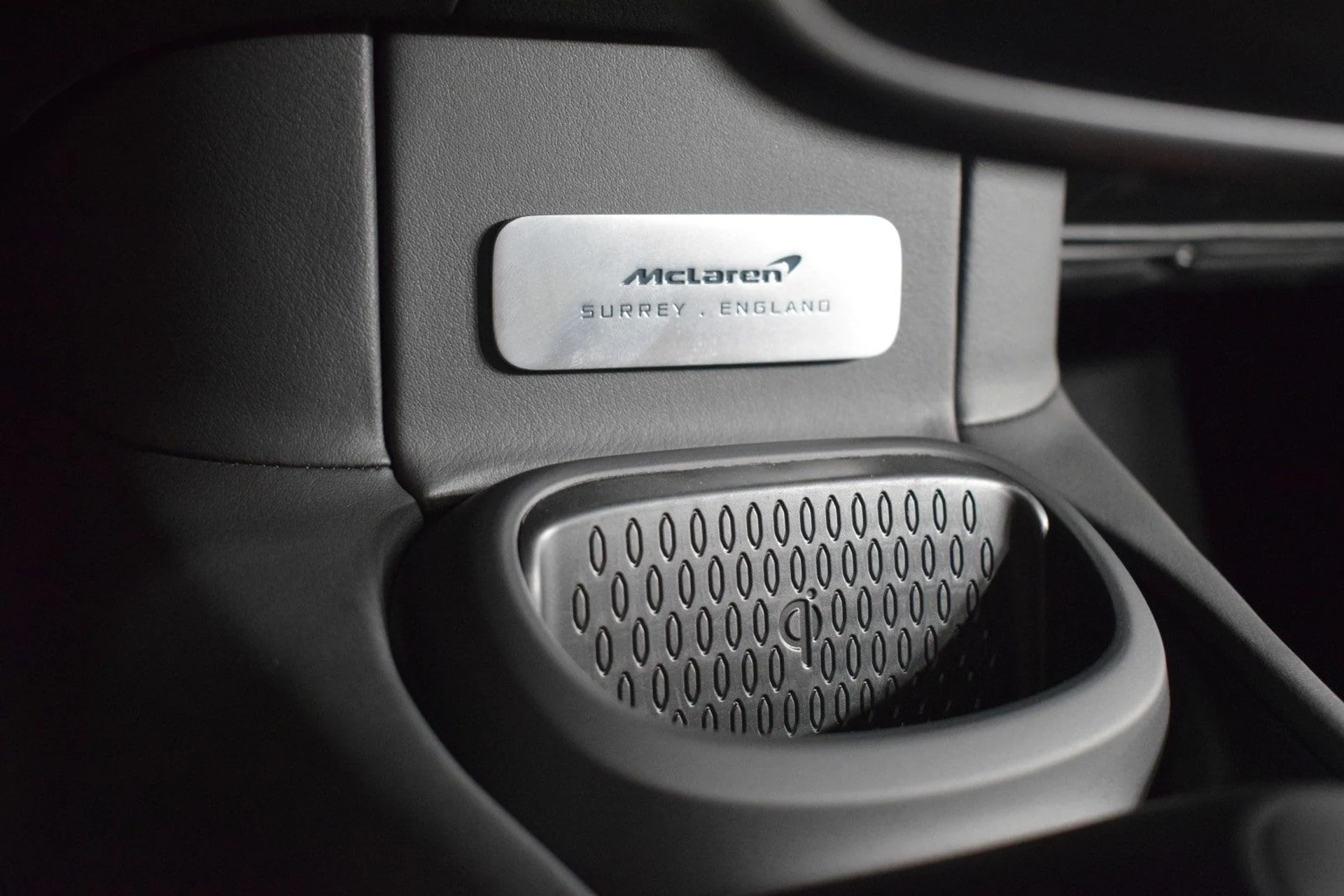 mph023_2904776072_c34767dca5a6cc1ceae98d0271480440x_f18e1c51b8