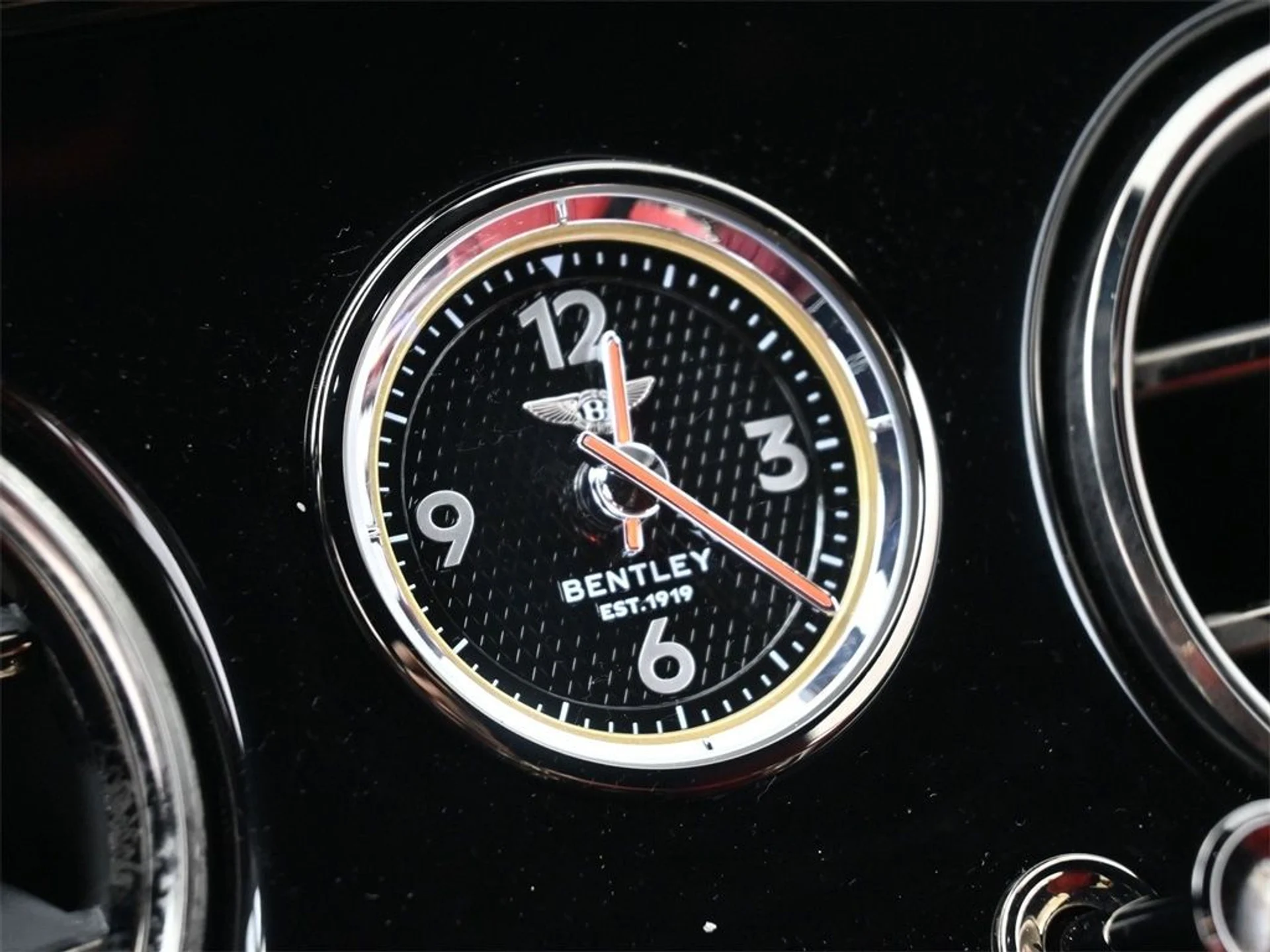 mph023_2910479028_7ec4eea2d5883d6fe5ebf58a0767bca6x_54cc9a40f9