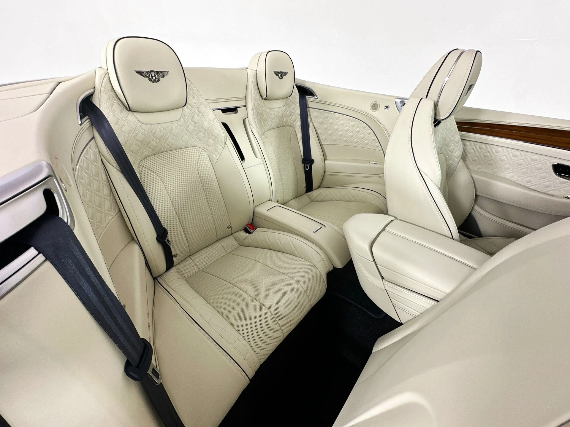 mph023_2914320811_24_e609acd6f2